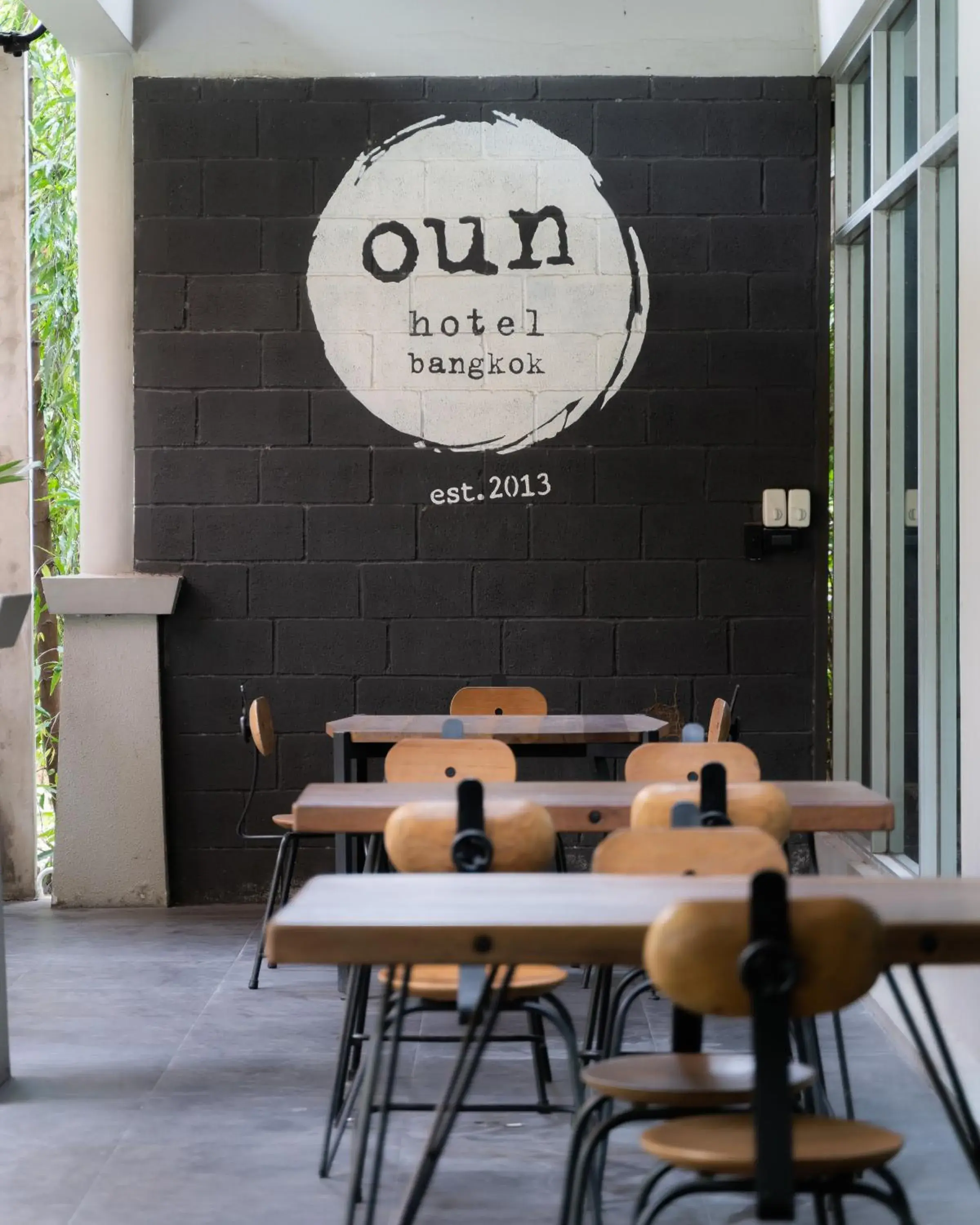 Restaurant/places to eat in Oun Hotel Bangkok