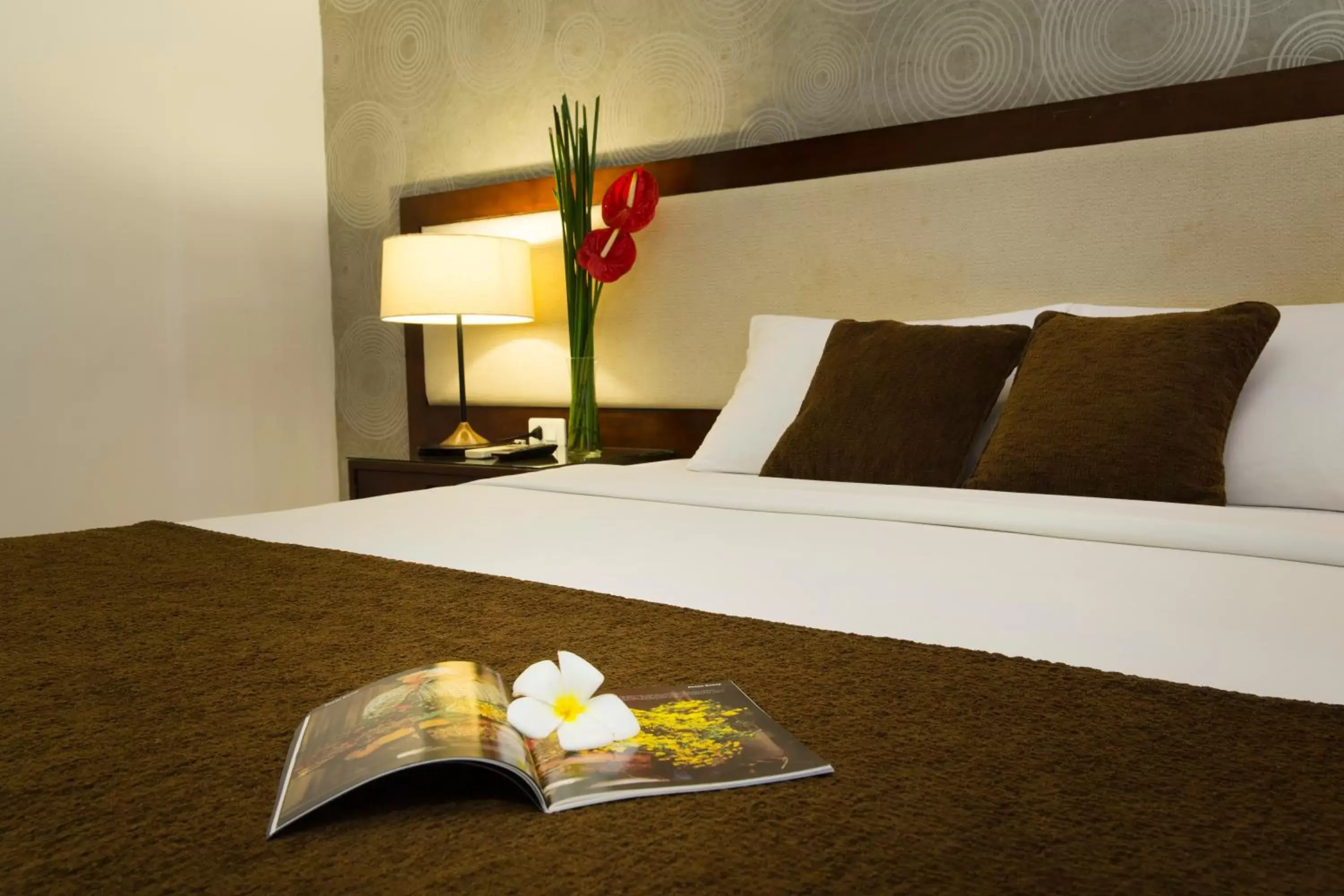 Bedroom, Bed in Starlet Hotel