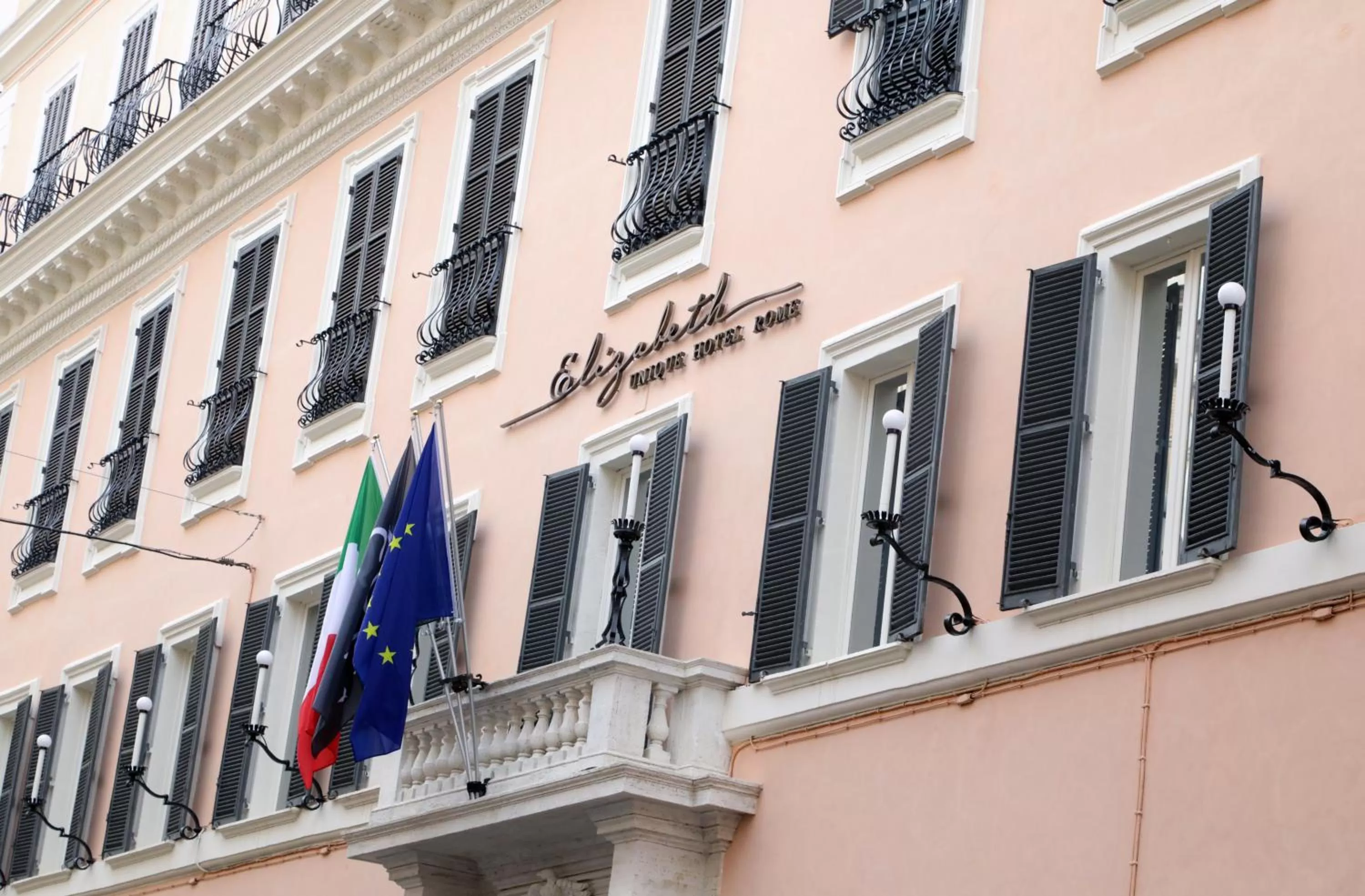 Property building in Elizabeth Unique Hotel | a Member of Design Hotels™