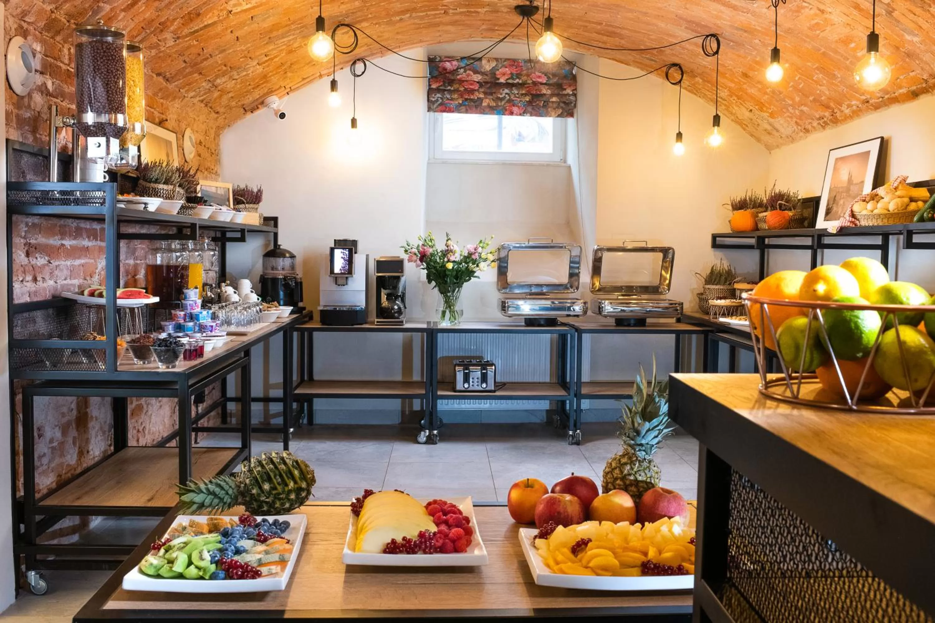 Breakfast in MR67 Mayera Rapaporta