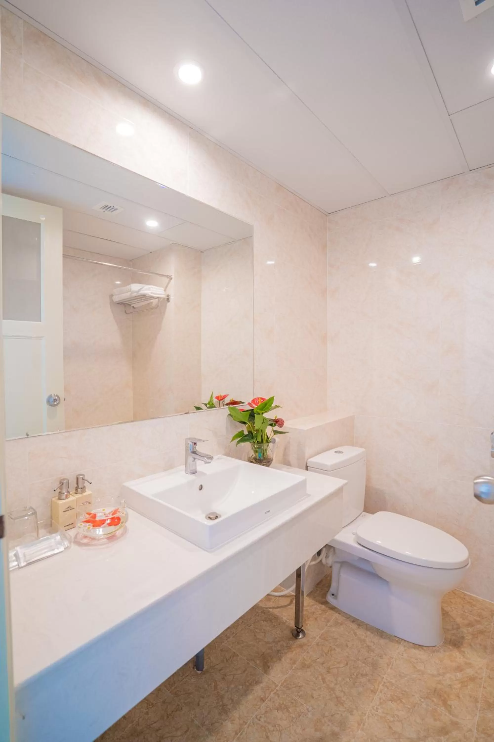 Bathroom in Annata Beach Hotel