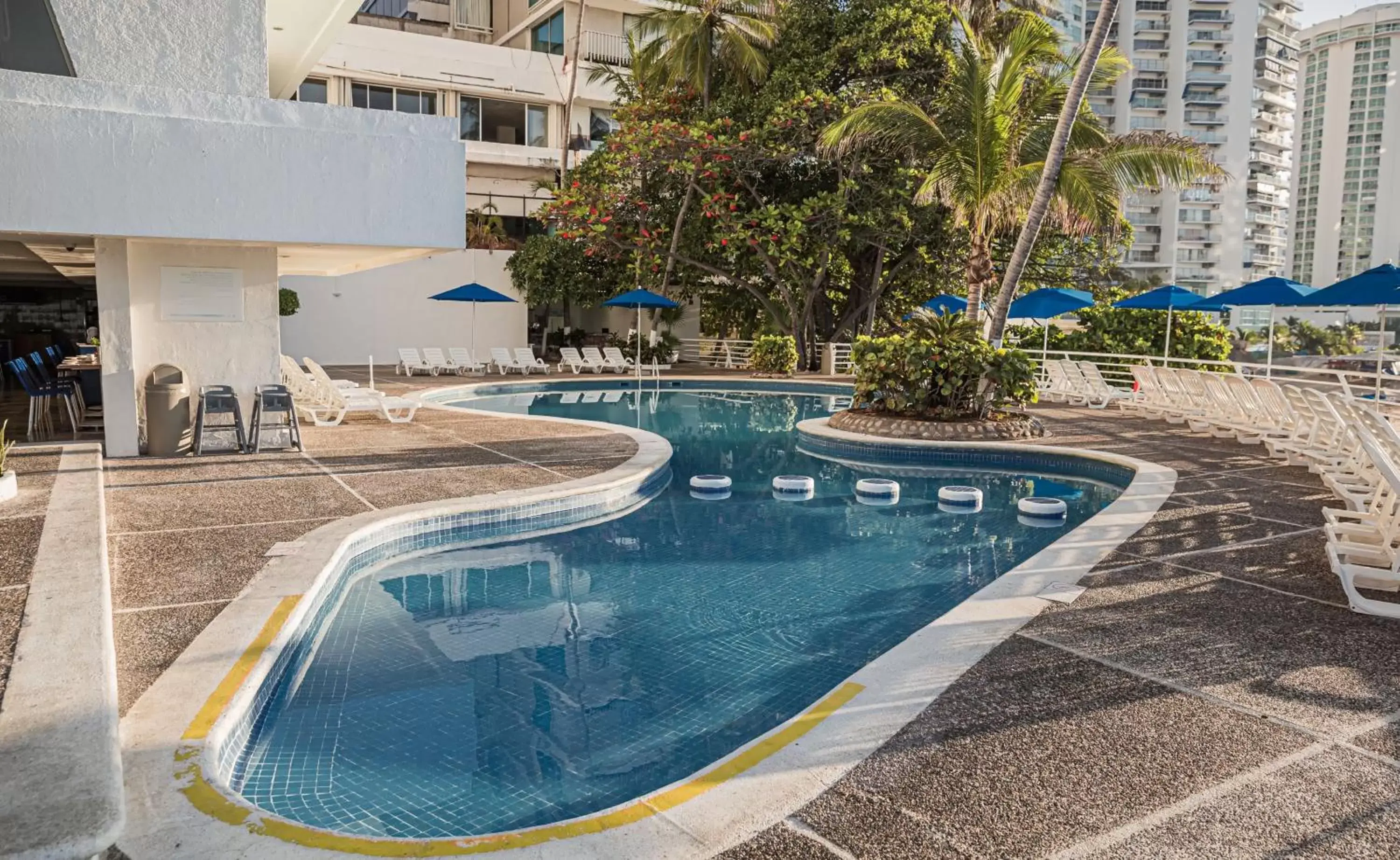 Swimming Pool in Holiday Inn Resort Acapulco, an IHG Hotel