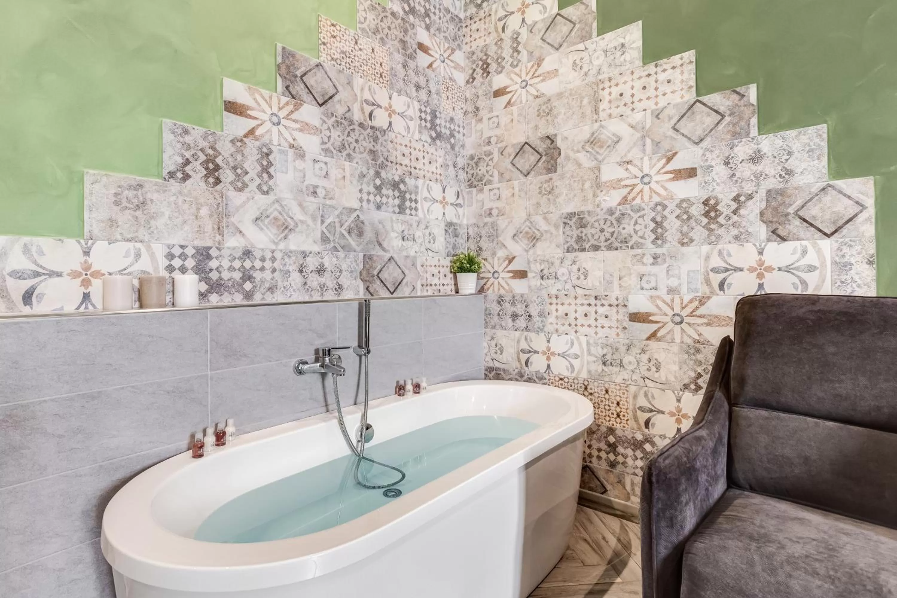 Hot Tub, Bathroom in Ripetta Luxurious Suites