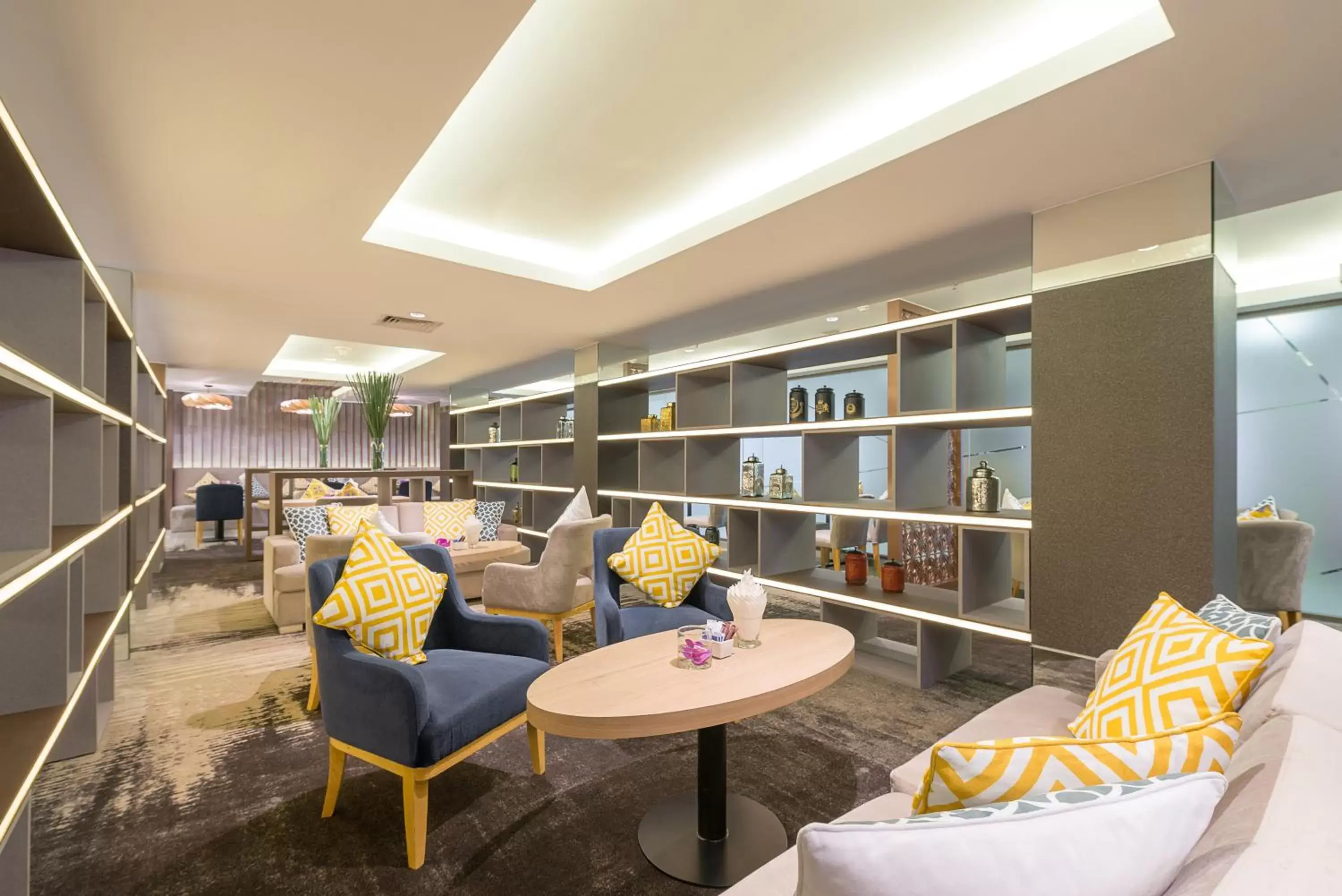 Lounge or bar in Eastin Grand Hotel Saigon