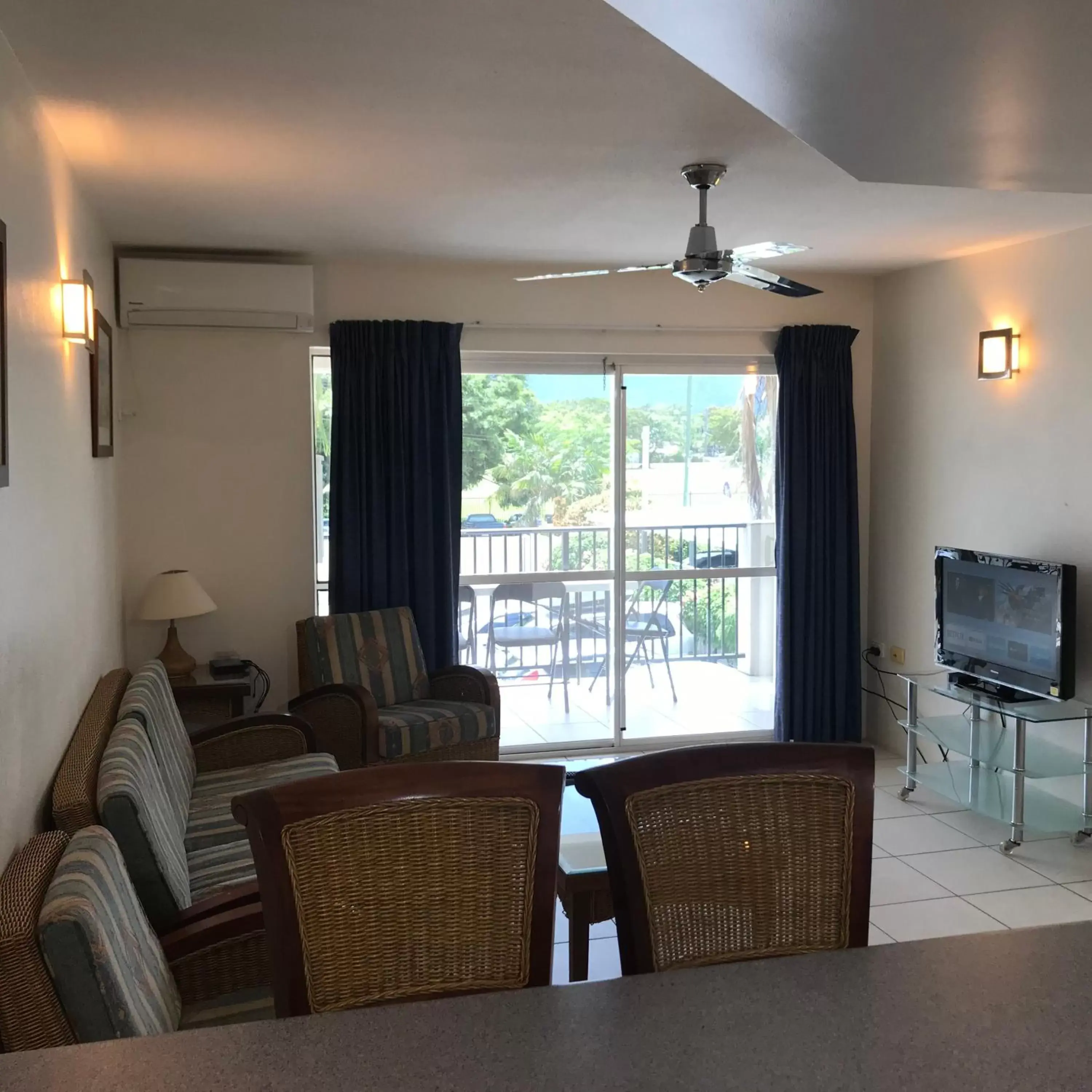 Living room, Seating Area in Reef Gateway Apartments