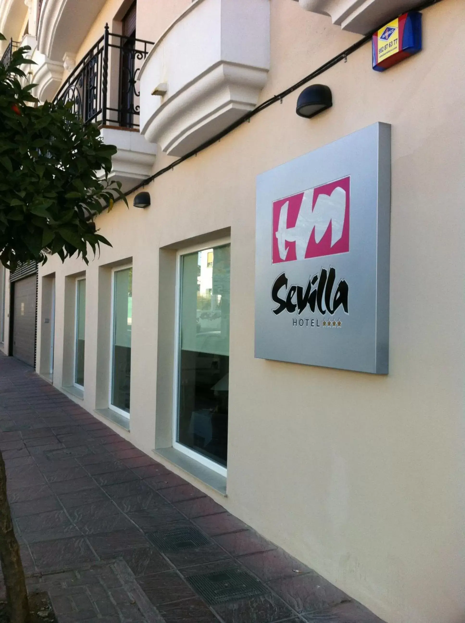 Facade/entrance in Hotel Sevilla