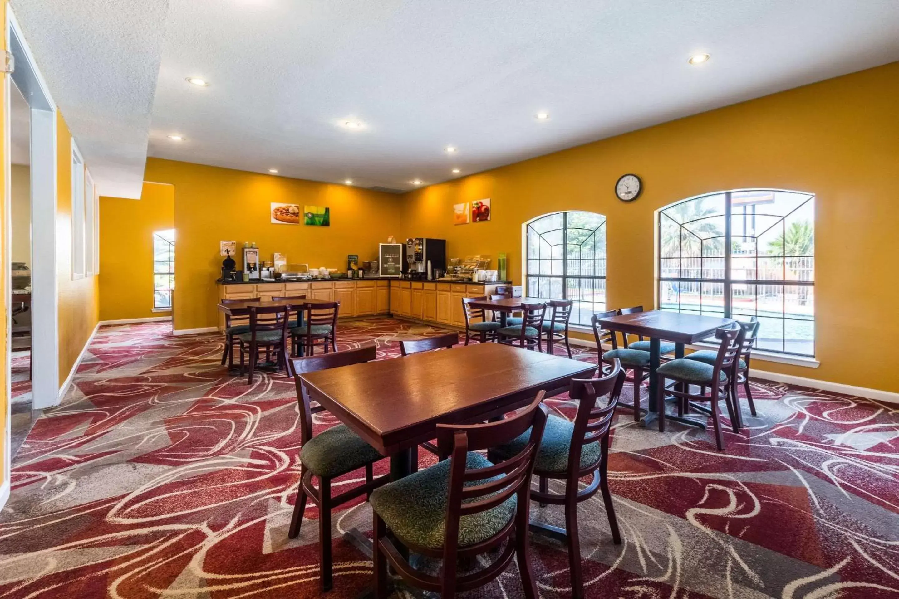 Restaurant/places to eat in Quality Inn University near Downtown Restaurant/places to eat in Quality Inn University near Downtown
