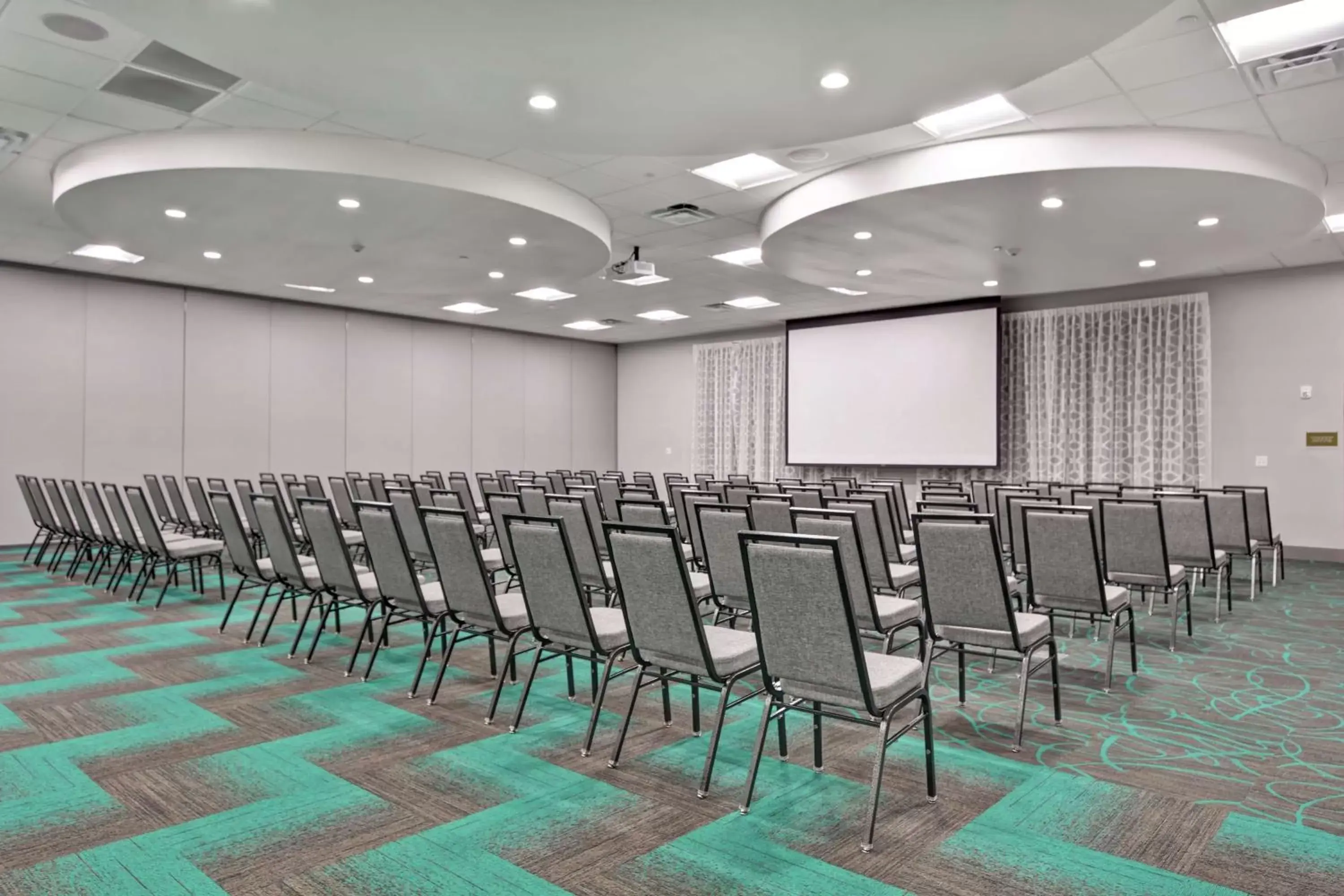 Meeting/conference room in Home2 Suites By Hilton Springdale