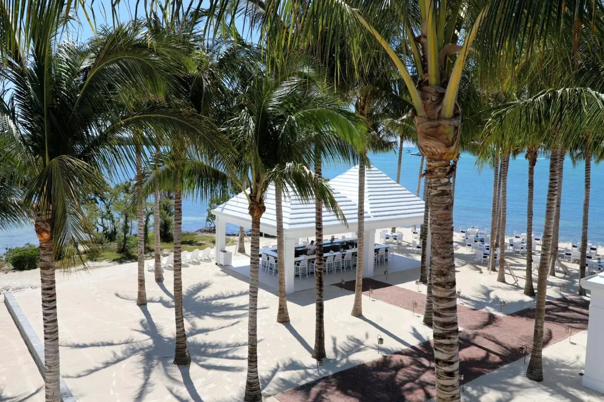 Food and drinks, Pool View in Isla Bella Beach Resort & Spa - Florida Keys