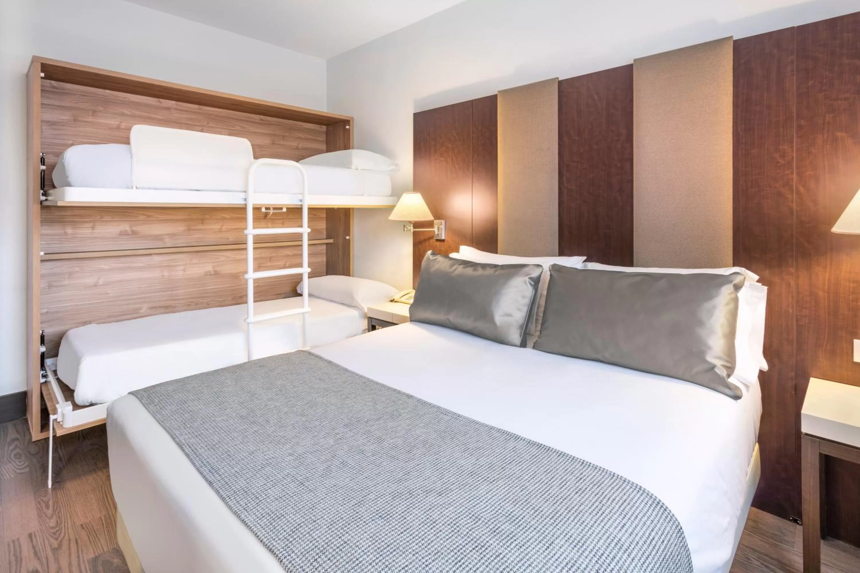 Bed in Catalonia El Retiro