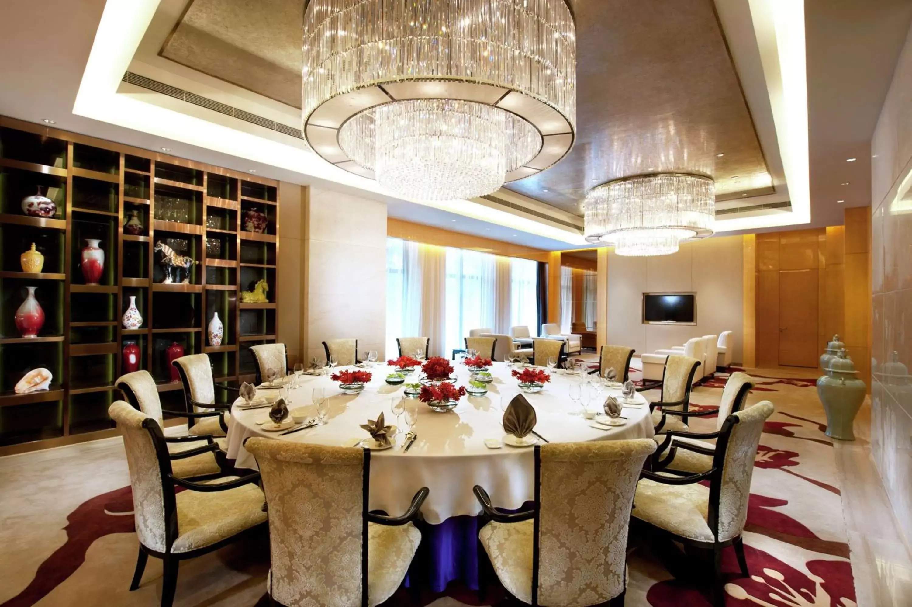 Dining area, Restaurant/Places to Eat in Hilton Guangzhou Baiyun - Canton Fair Free Shuttle Bus