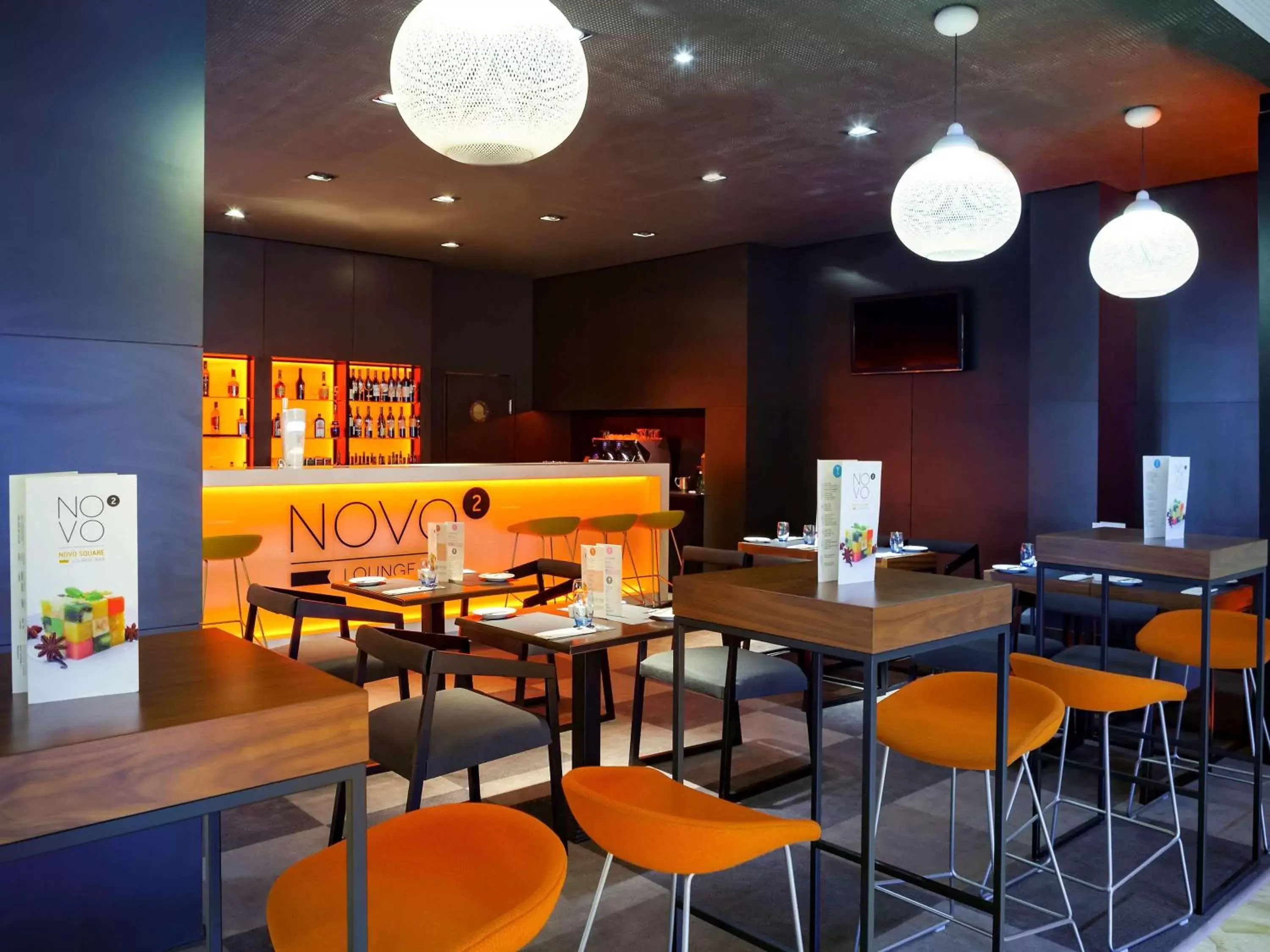 Lounge or bar, Restaurant/Places to Eat in Novotel Kraków City West