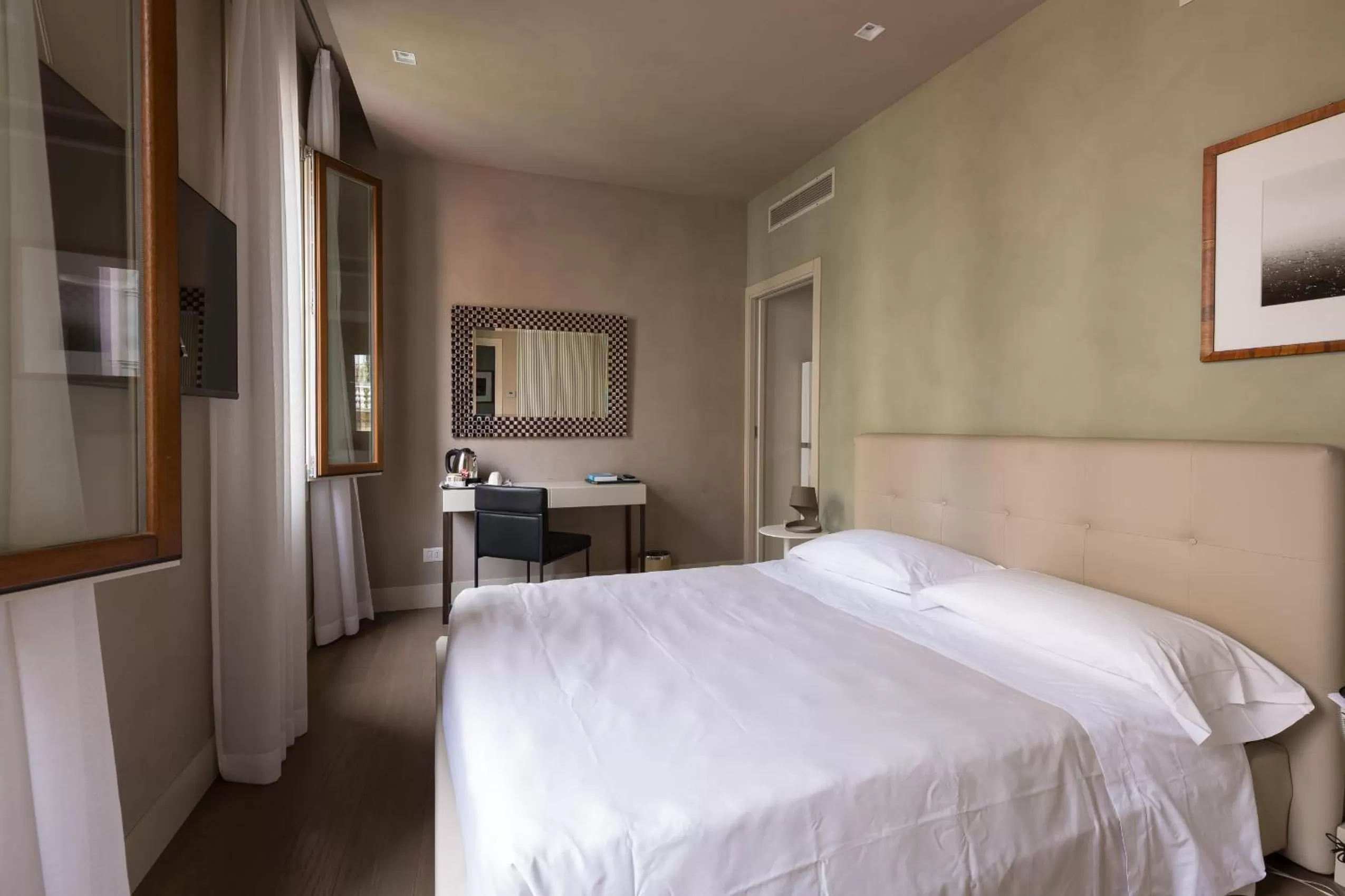 Bed in Hotel Liassidi Palace