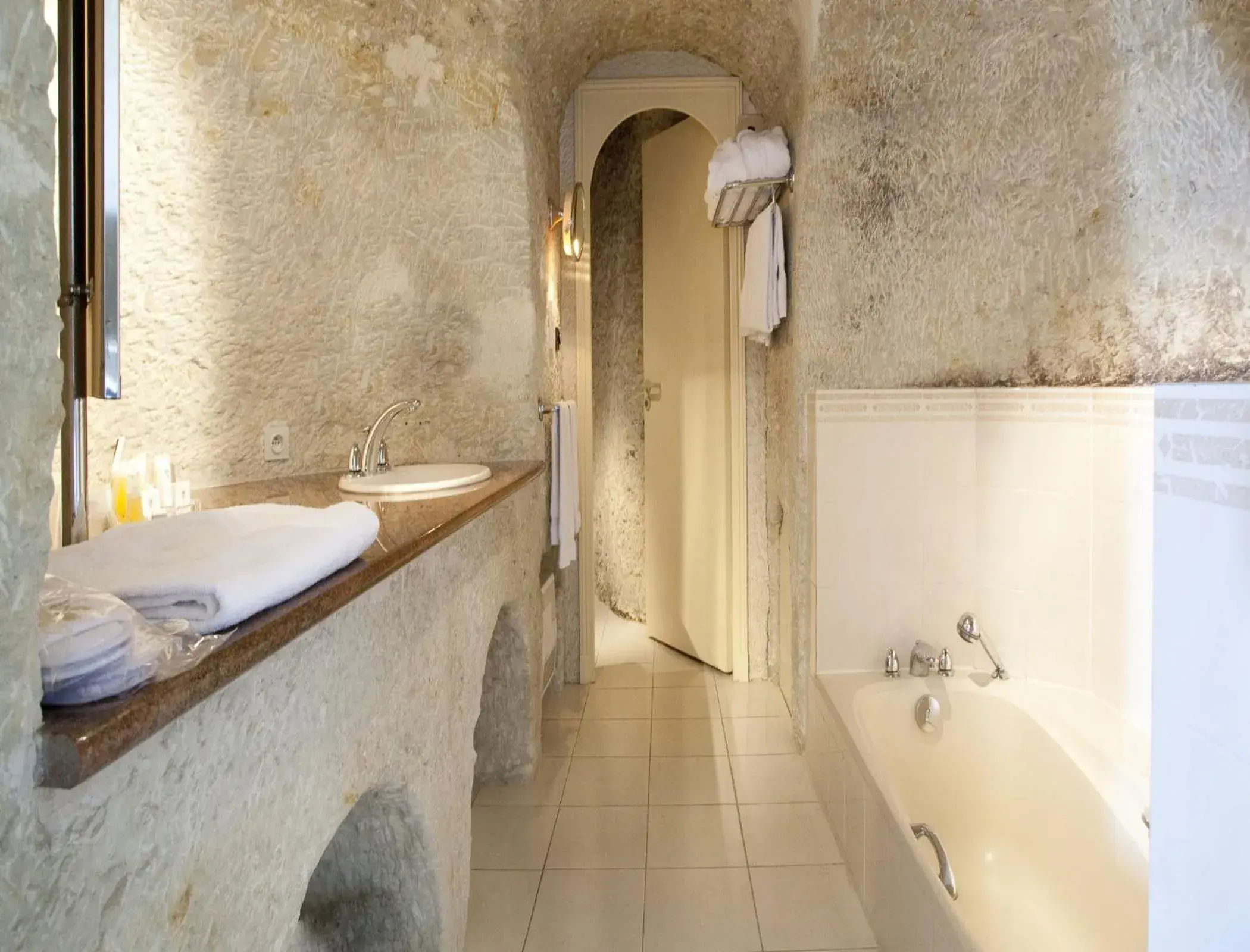 Bathroom in Hotel Les Hautes Roches