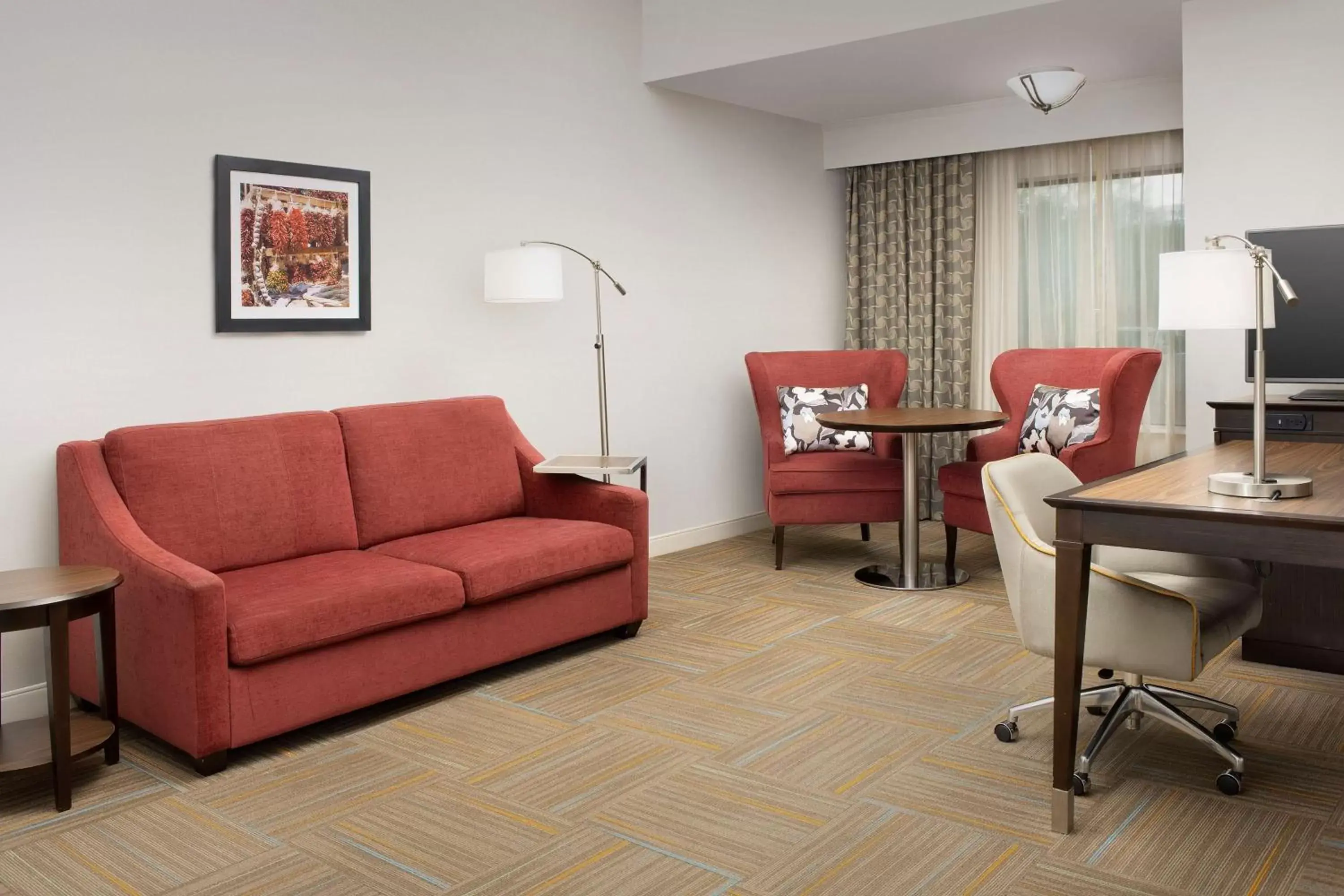 Living room, Seating Area in Hampton Inn & Suites Phoenix/Tempe