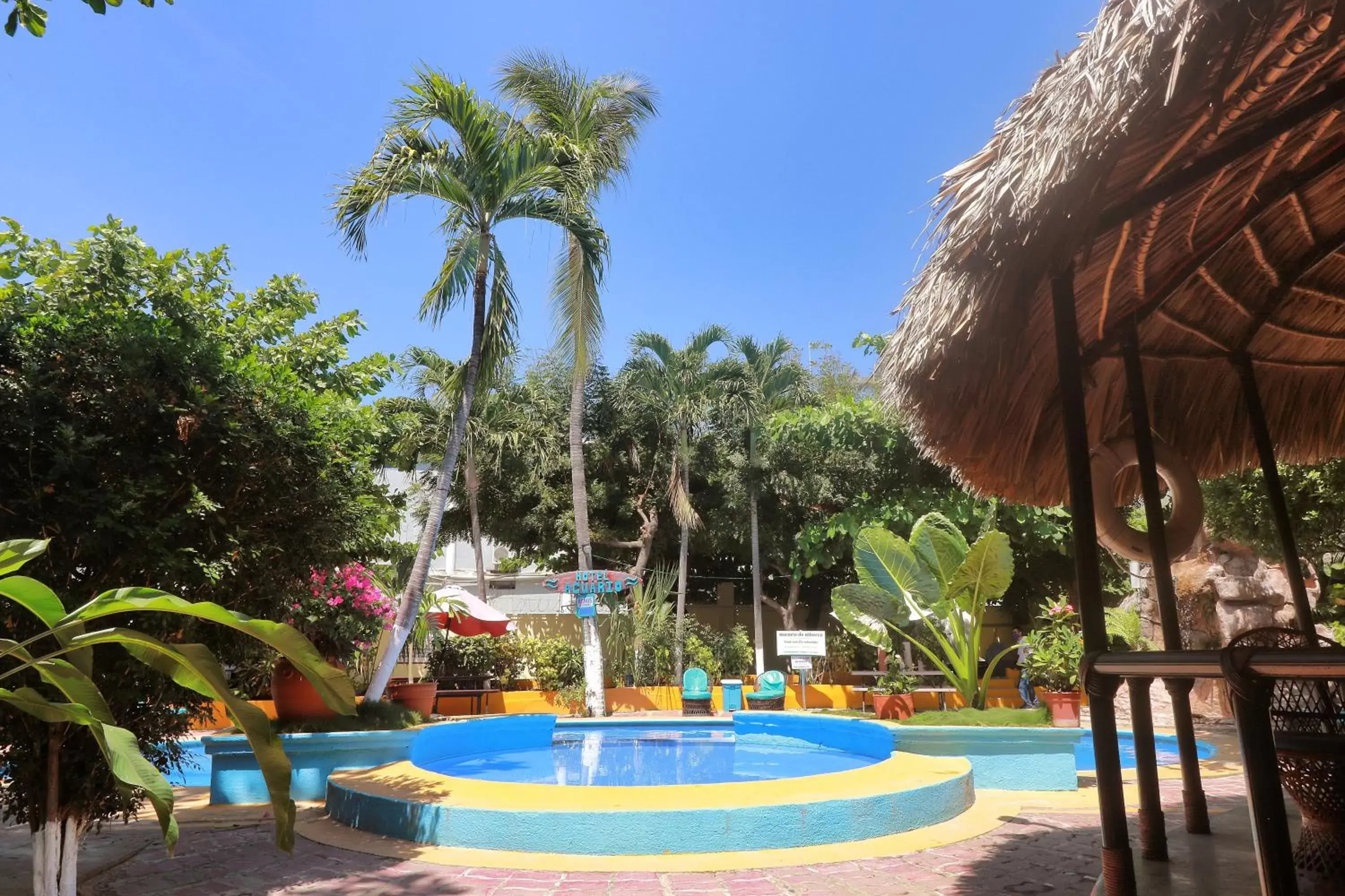 Property building, Swimming Pool in Hotel Bungalows Acuario