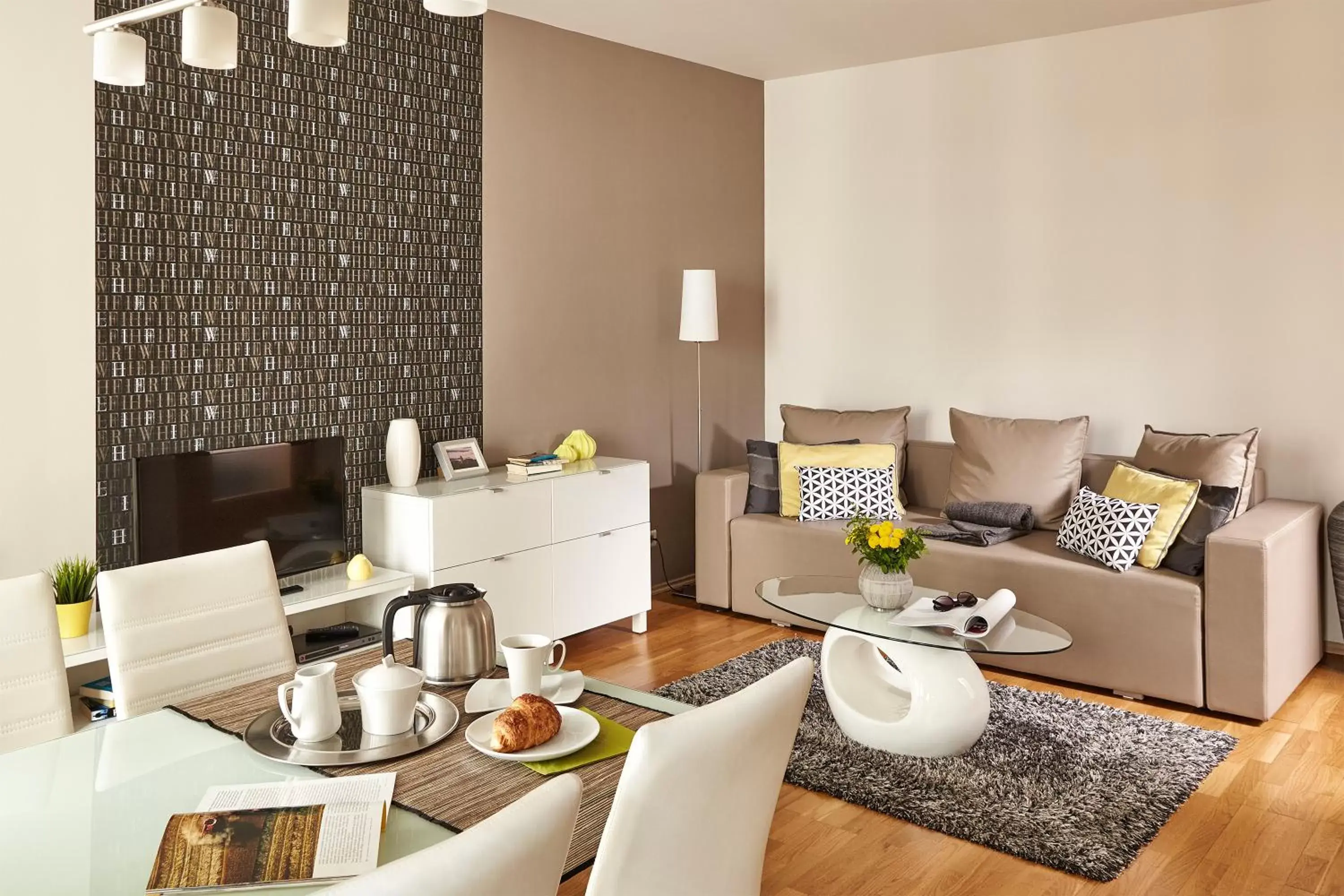 TV and multimedia in 7Seasons Apartments Budapest