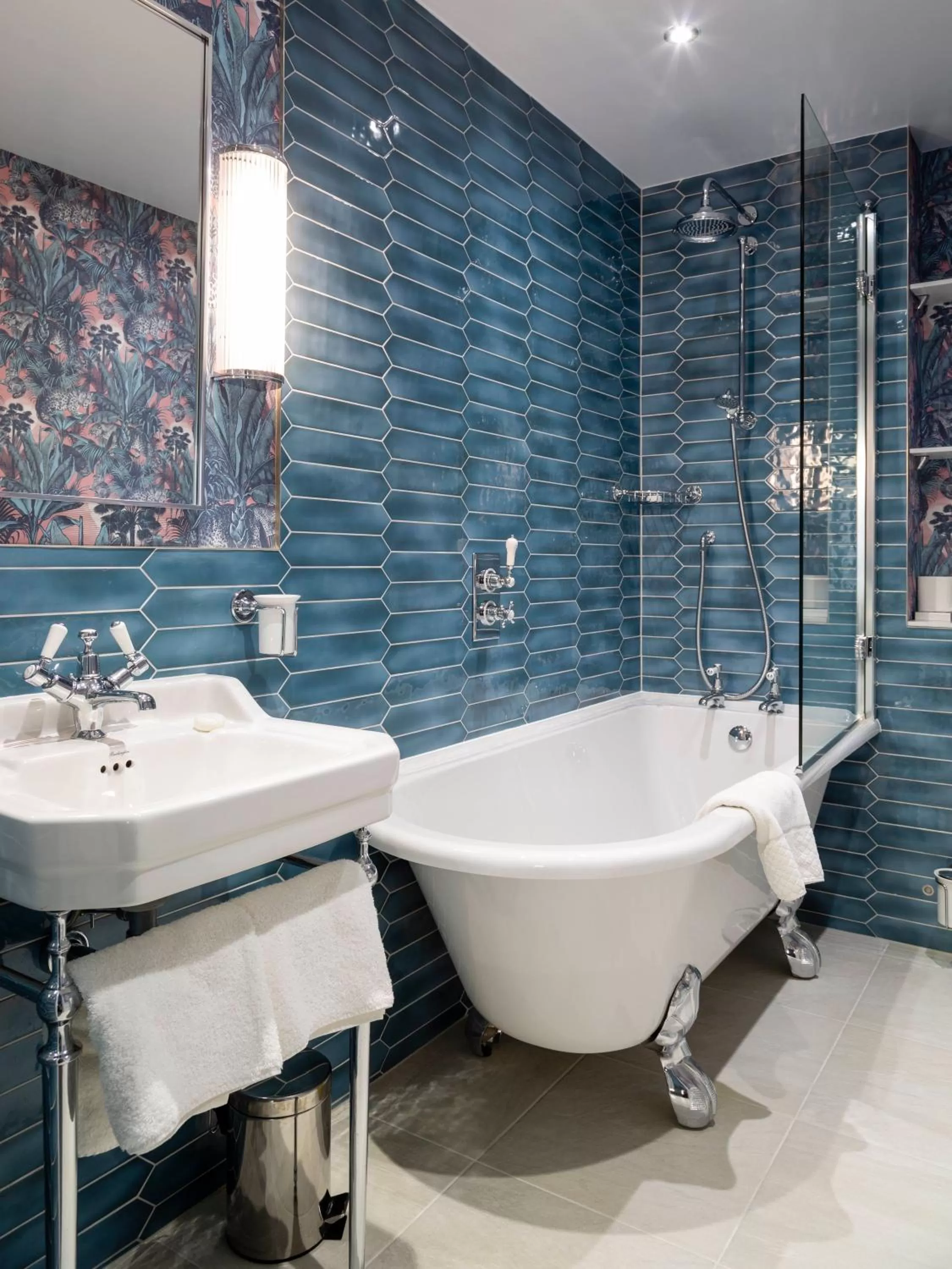 Shower in The Queensberry Hotel