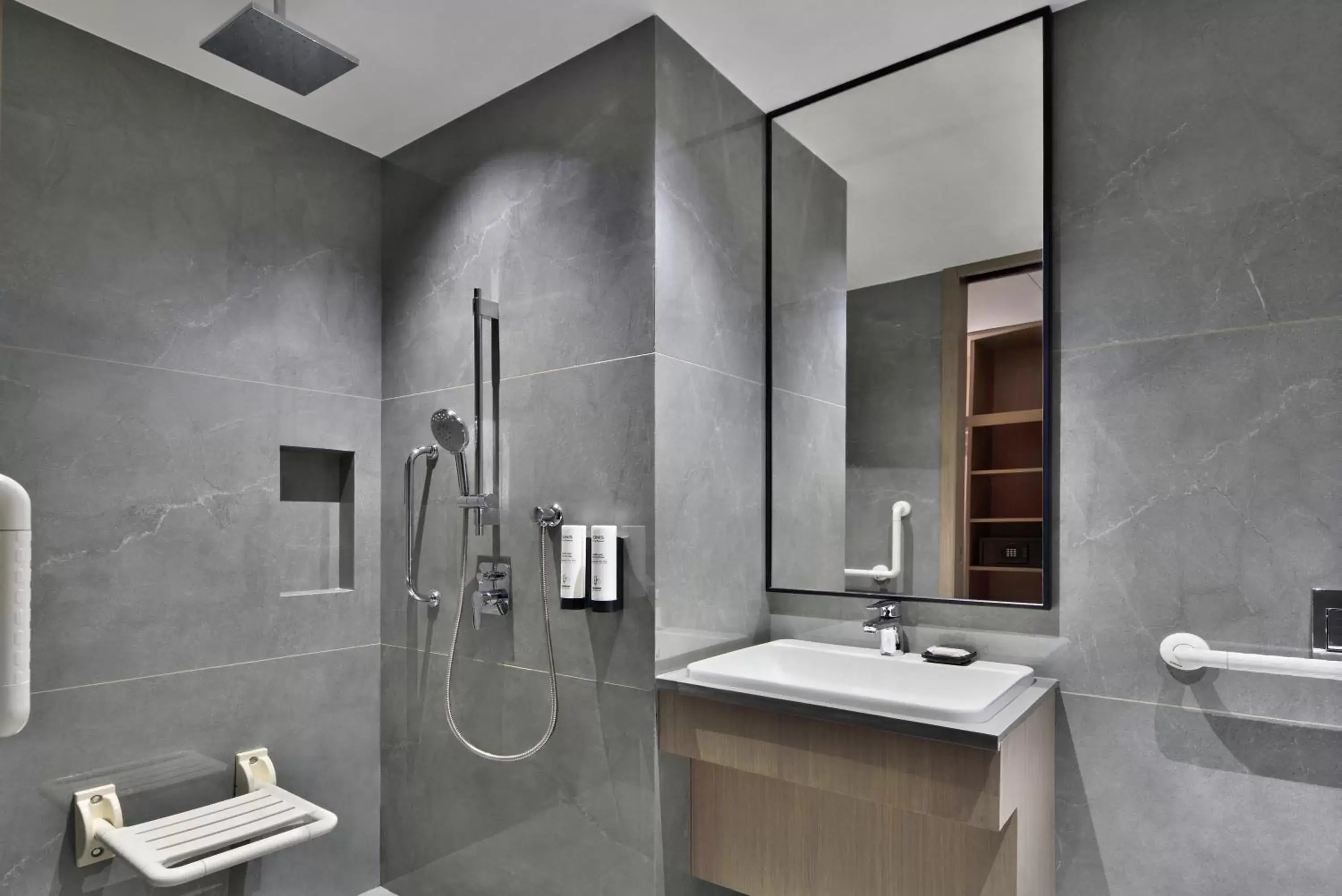 Bathroom in Fairfield by Marriott Vadodara