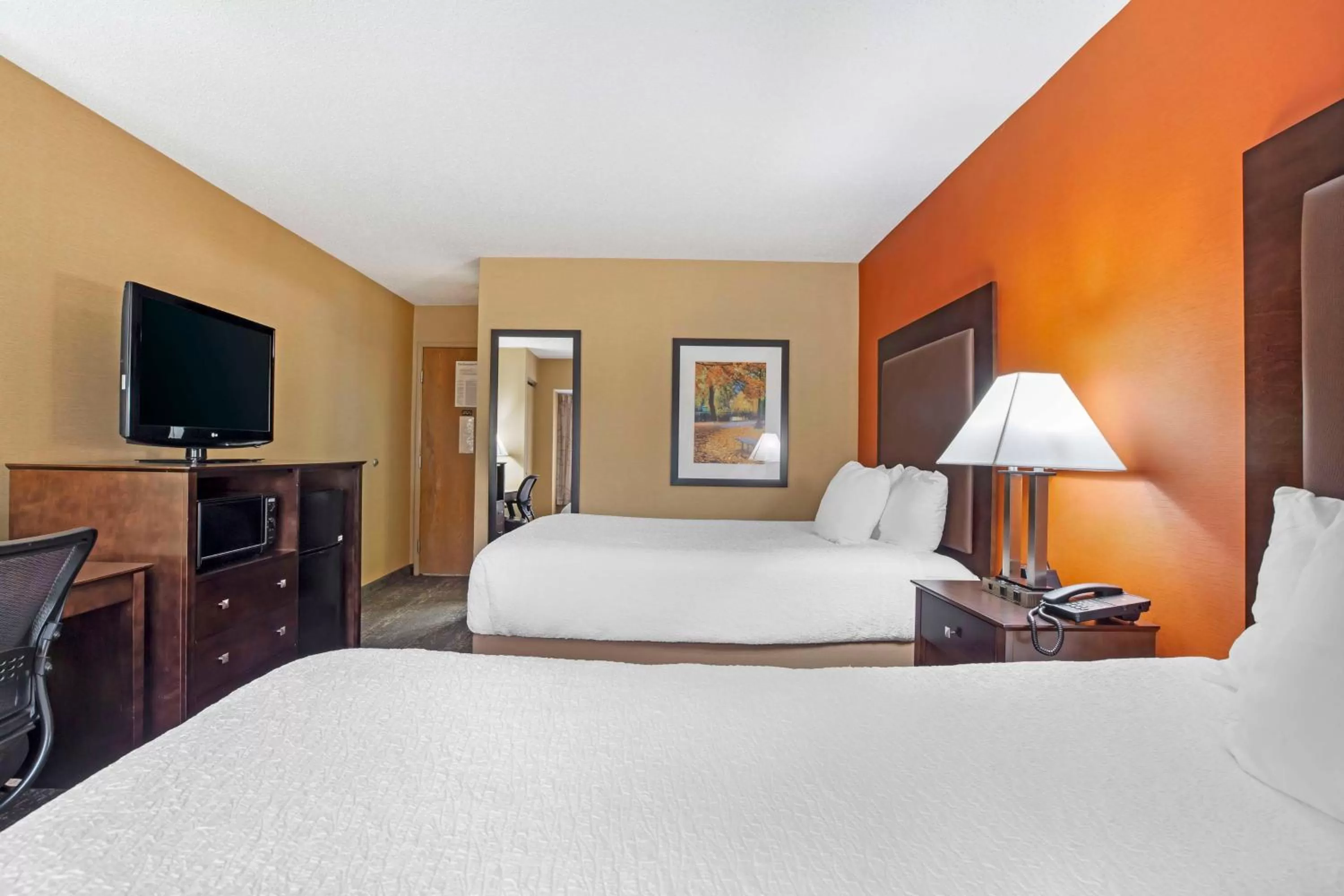 Double Room with Two Double Beds in Best Western Plus The Inn at Sharon/Foxboro