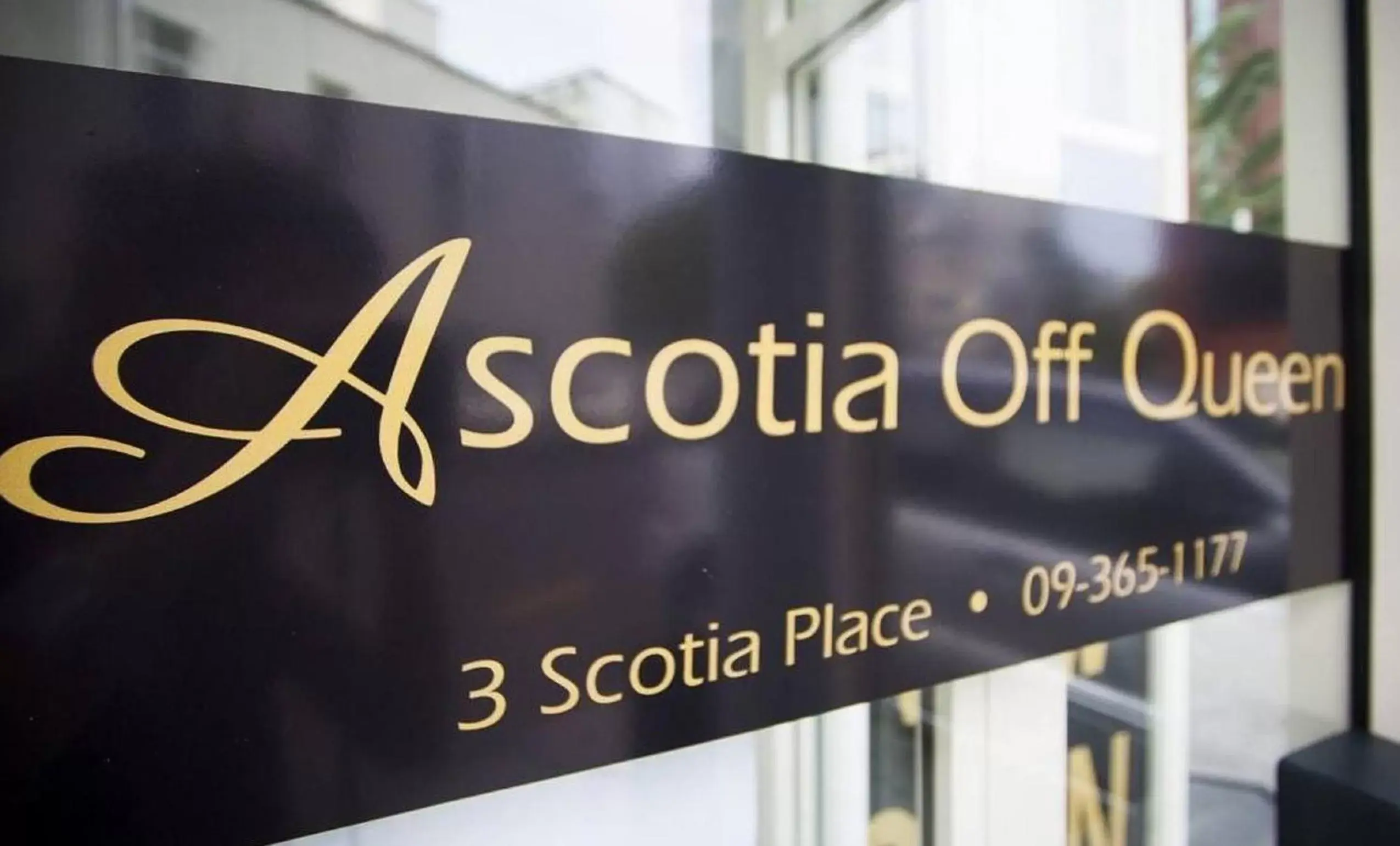 Facade/entrance, Property Logo/Sign in Ascotia Off Queen