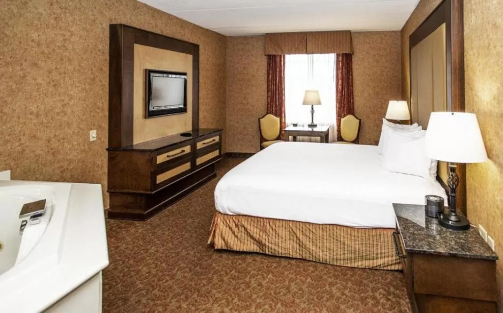 Bedroom, Bed in Heritage Hills Golf Resort & Conference Center