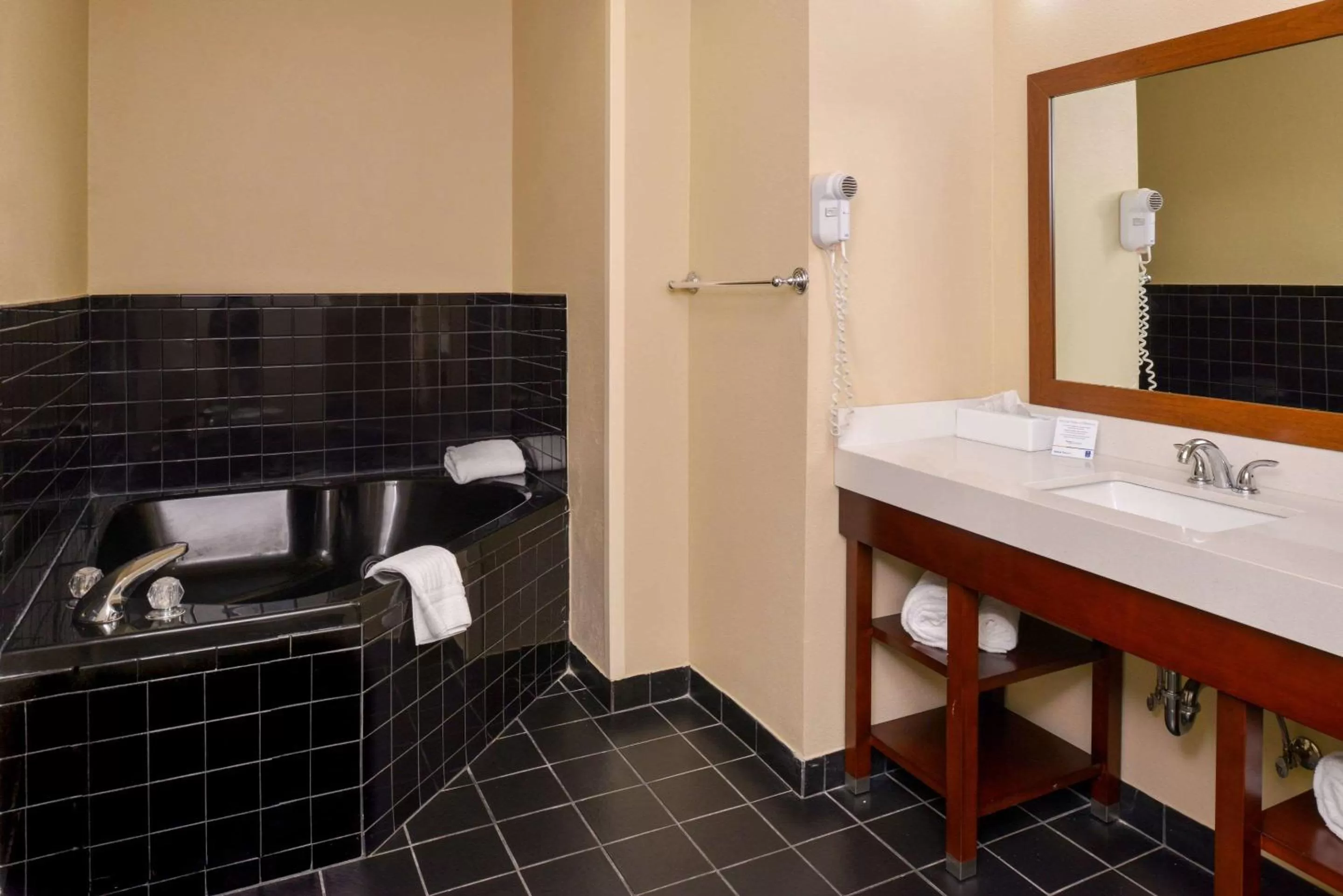 Bathroom in Holiday Inn Express & Suites Joplin Southeast by IHG