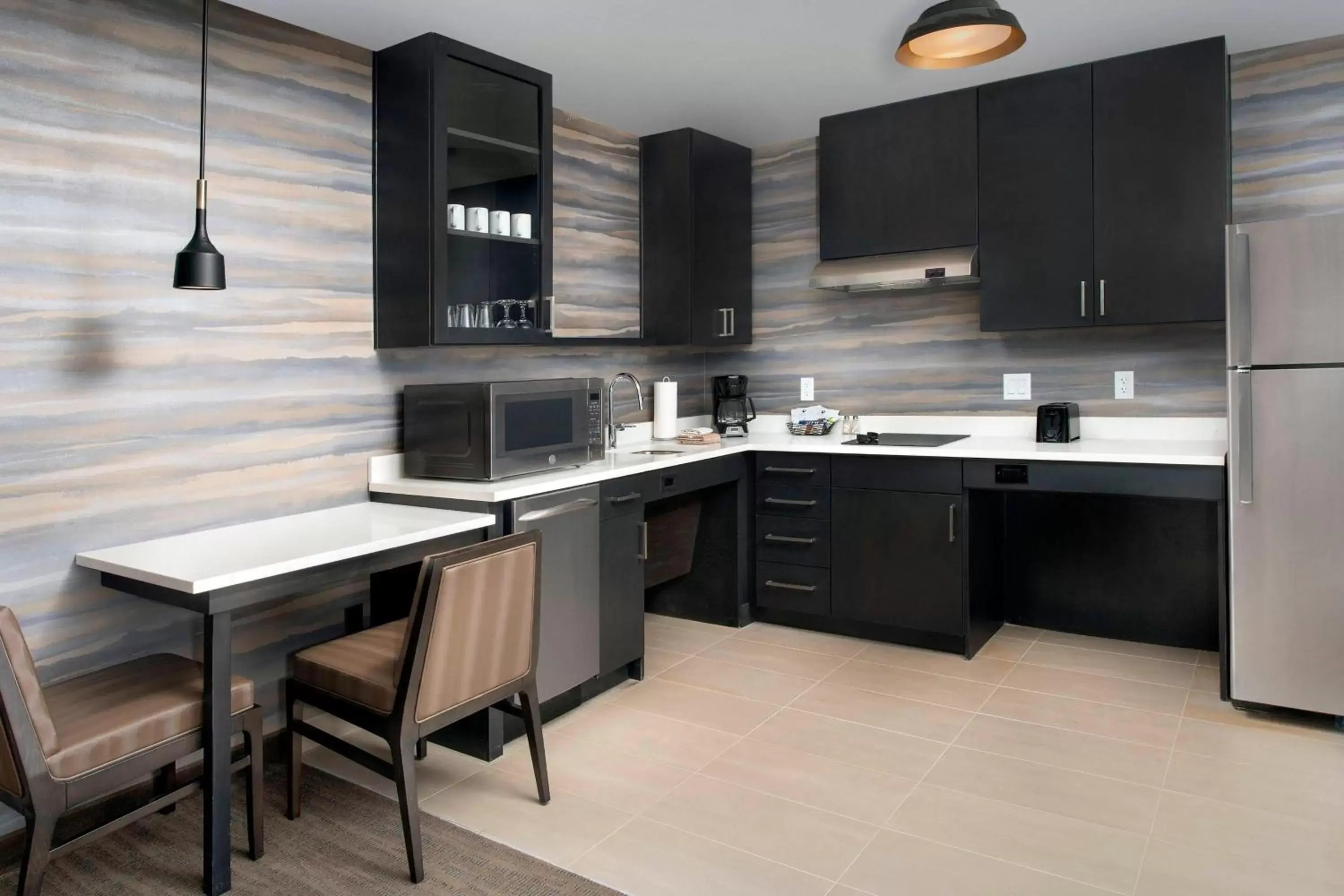 Kitchen or kitchenette, Kitchen/Kitchenette in Residence Inn by Marriott Lubbock Southwest