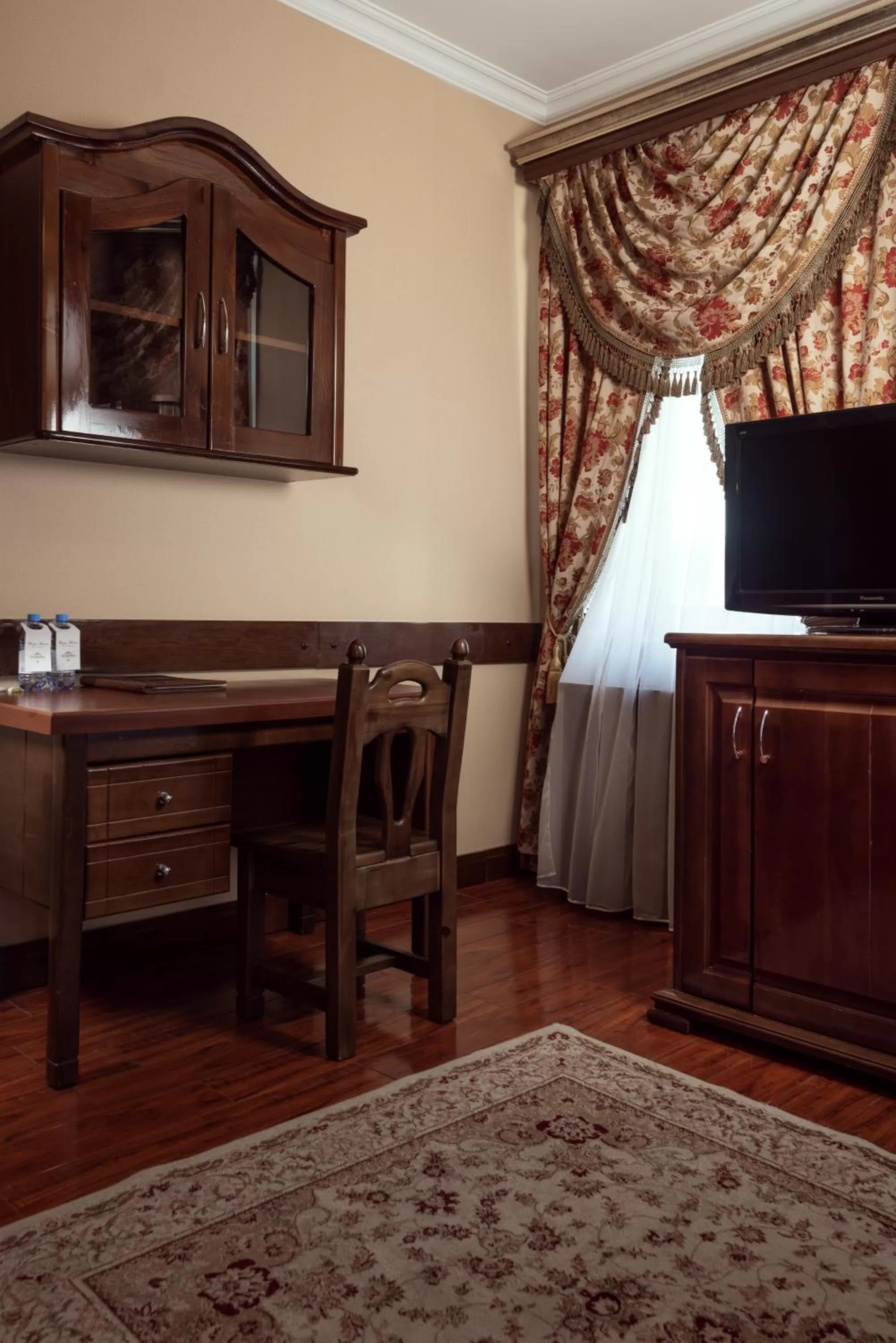 Seating area, Bed in Boutique Hotel Traditional