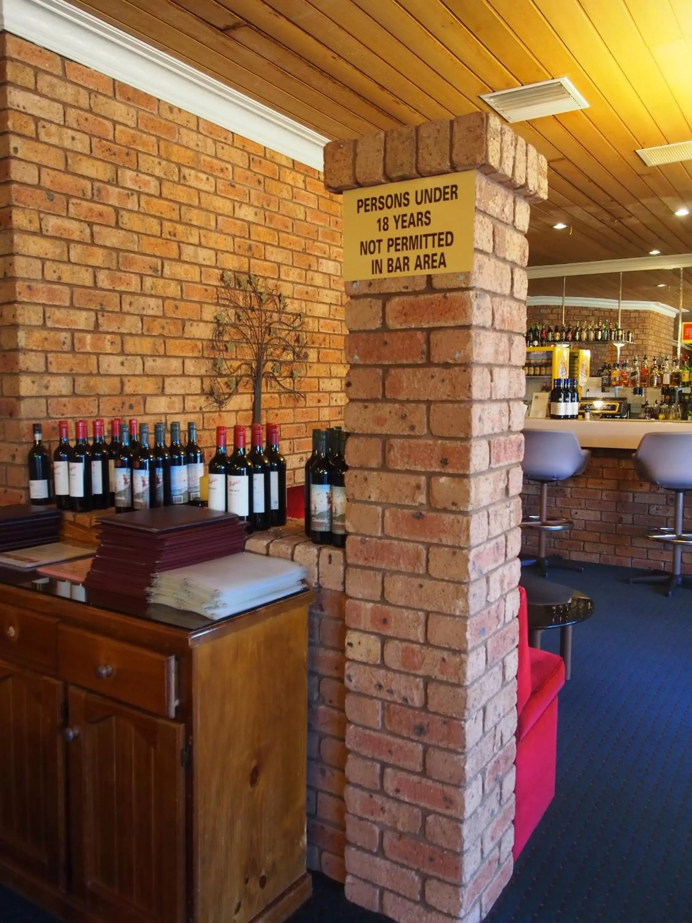 Restaurant/places to eat in Cobar Town & Country Motor Inn