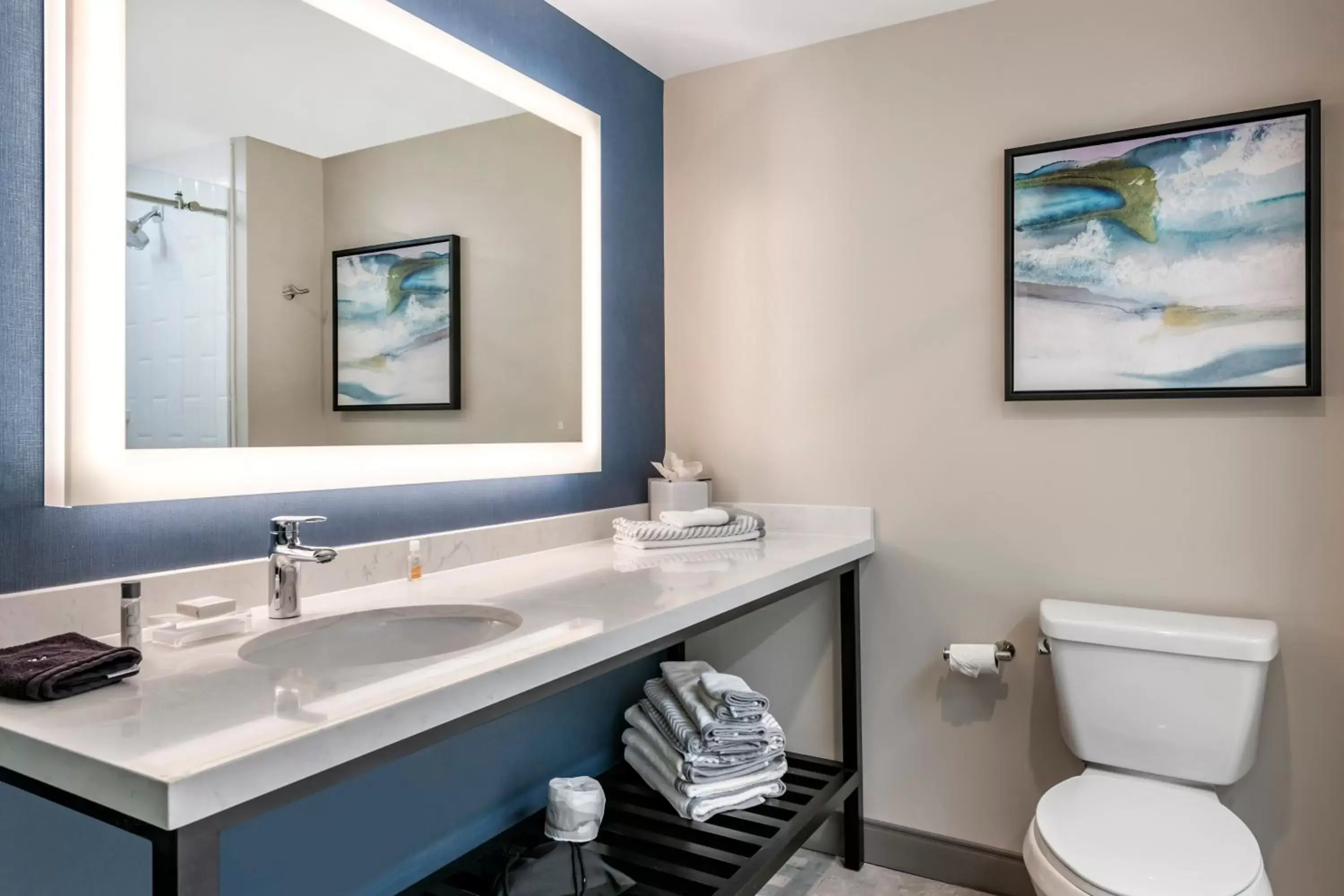 Bathroom in Cambria Hotel Orlando Airport