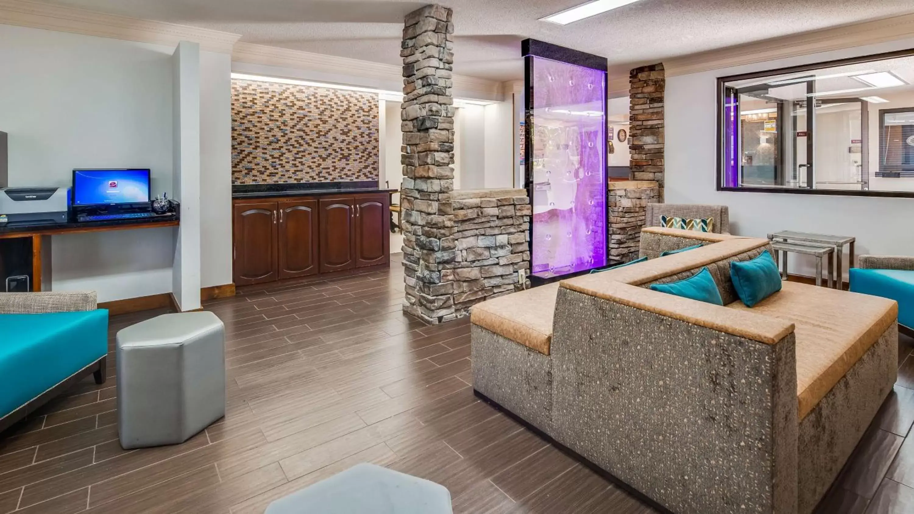 Lobby or reception in Best Western Inn & Suites of Macon Lobby or reception in Best Western Inn & Suites of Macon