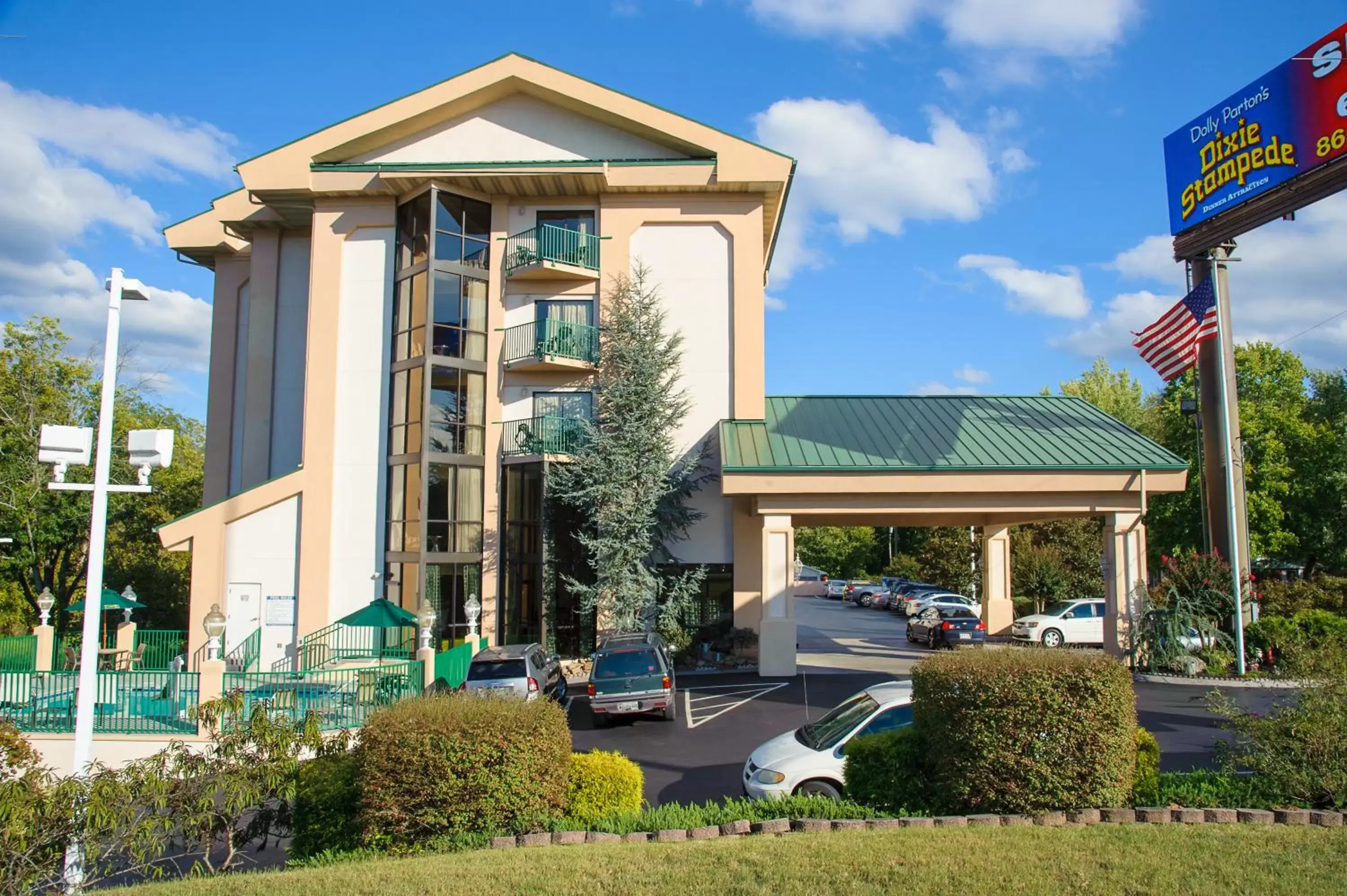 Property building in Pigeon River Inn Property building in Pigeon River Inn