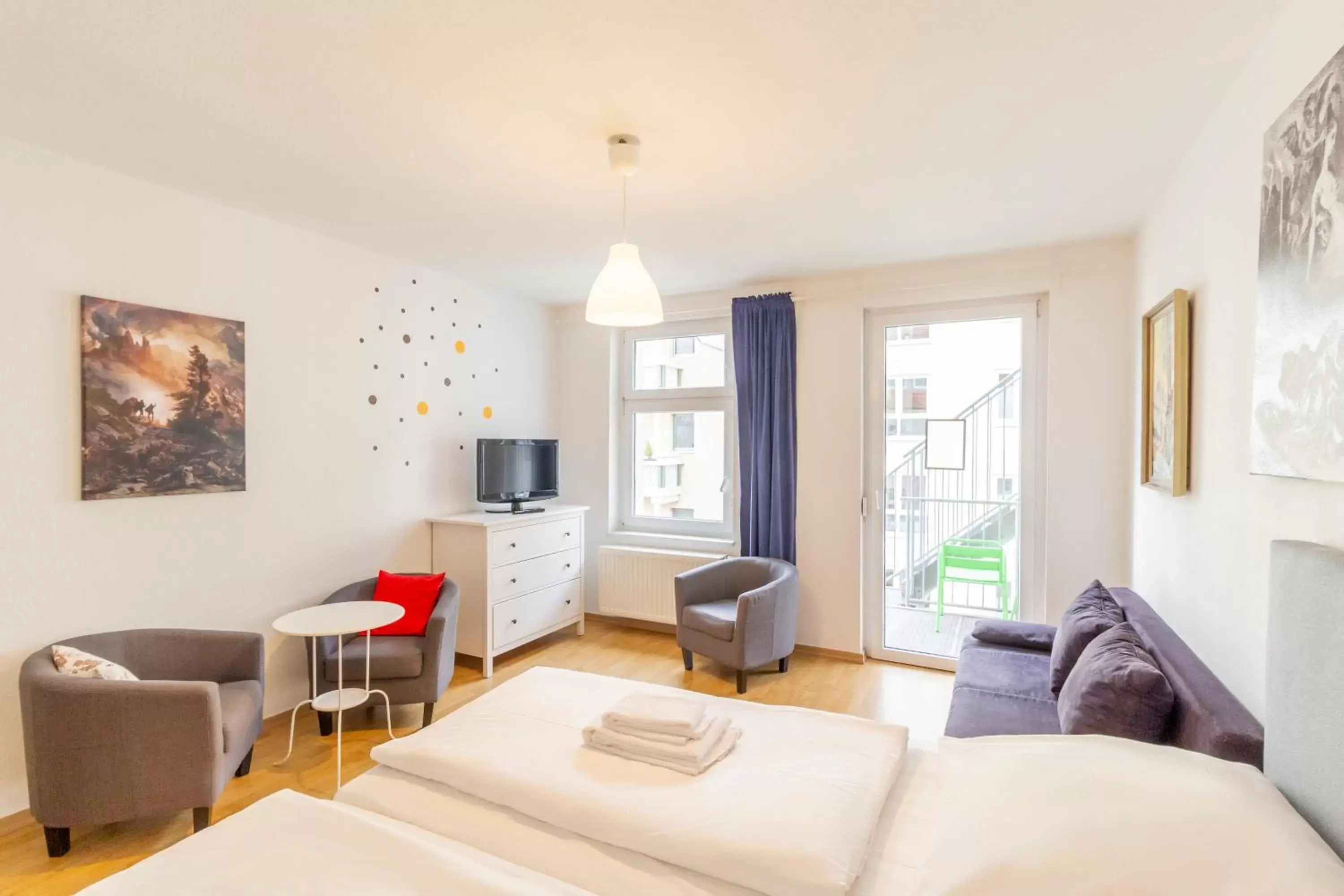 Seating area, Bed in Hotel Markgraf Leipzig Seating area, Bed in Hotel Markgraf Leipzig