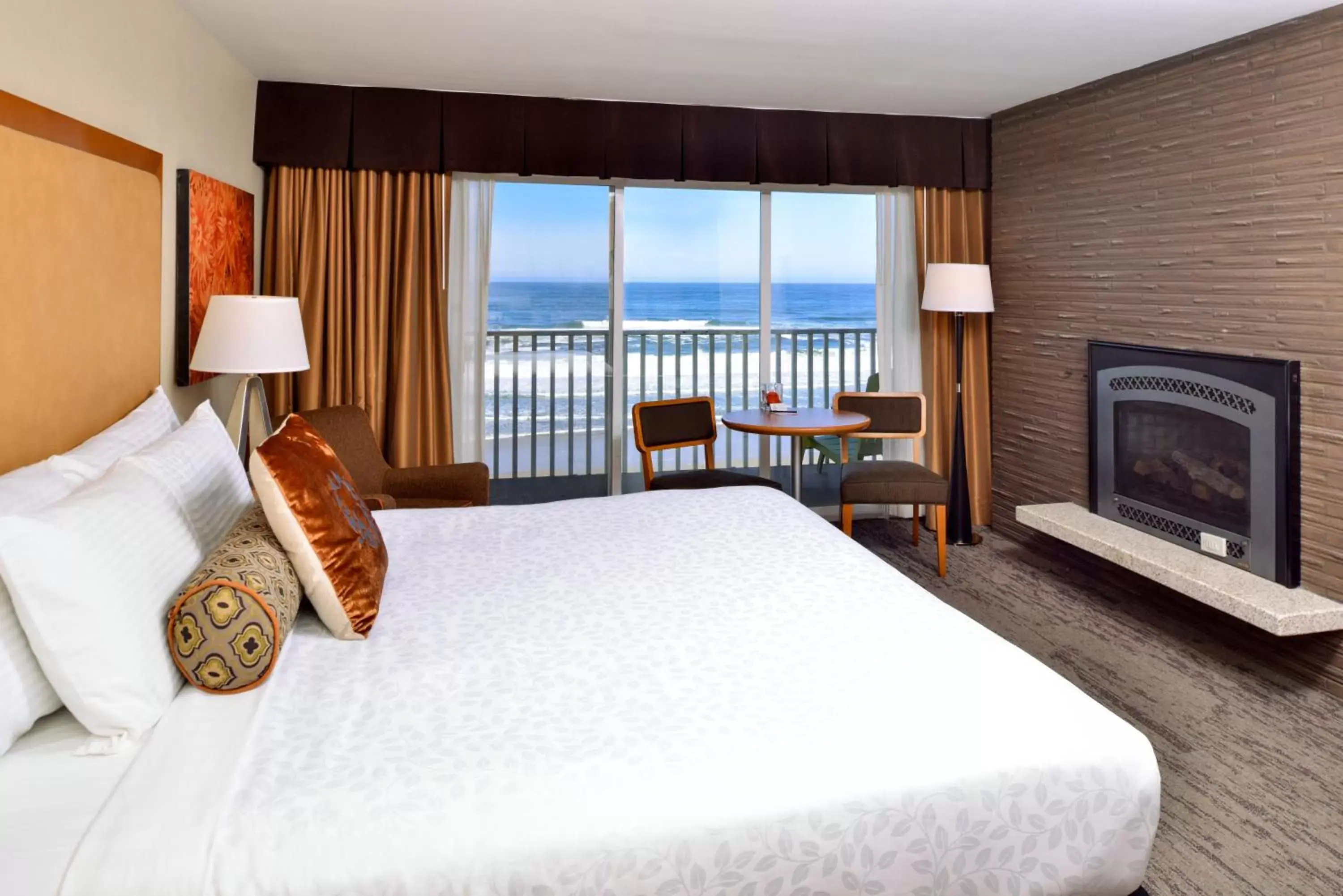 Bed in The Coho Oceanfront Lodge