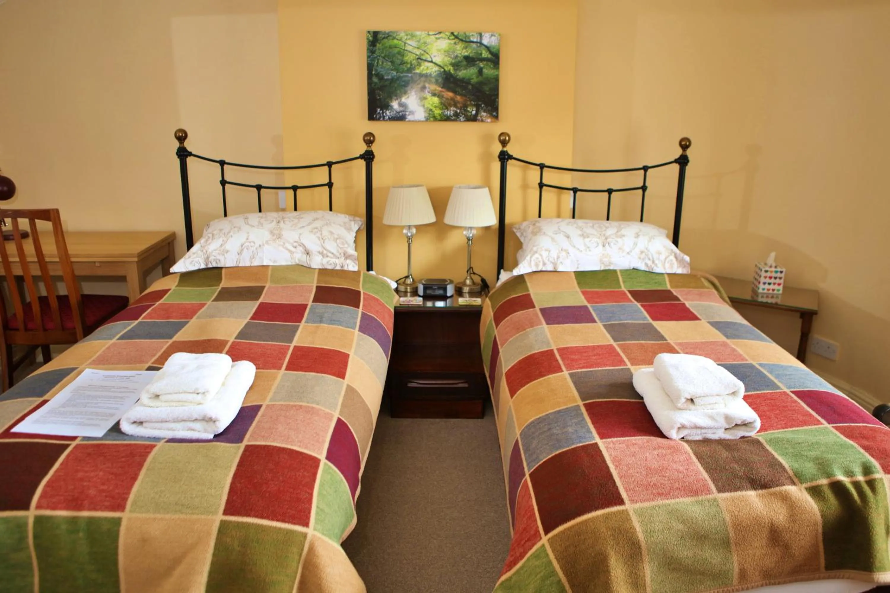 Bedroom, Bed in Wortley Cottage Guest House