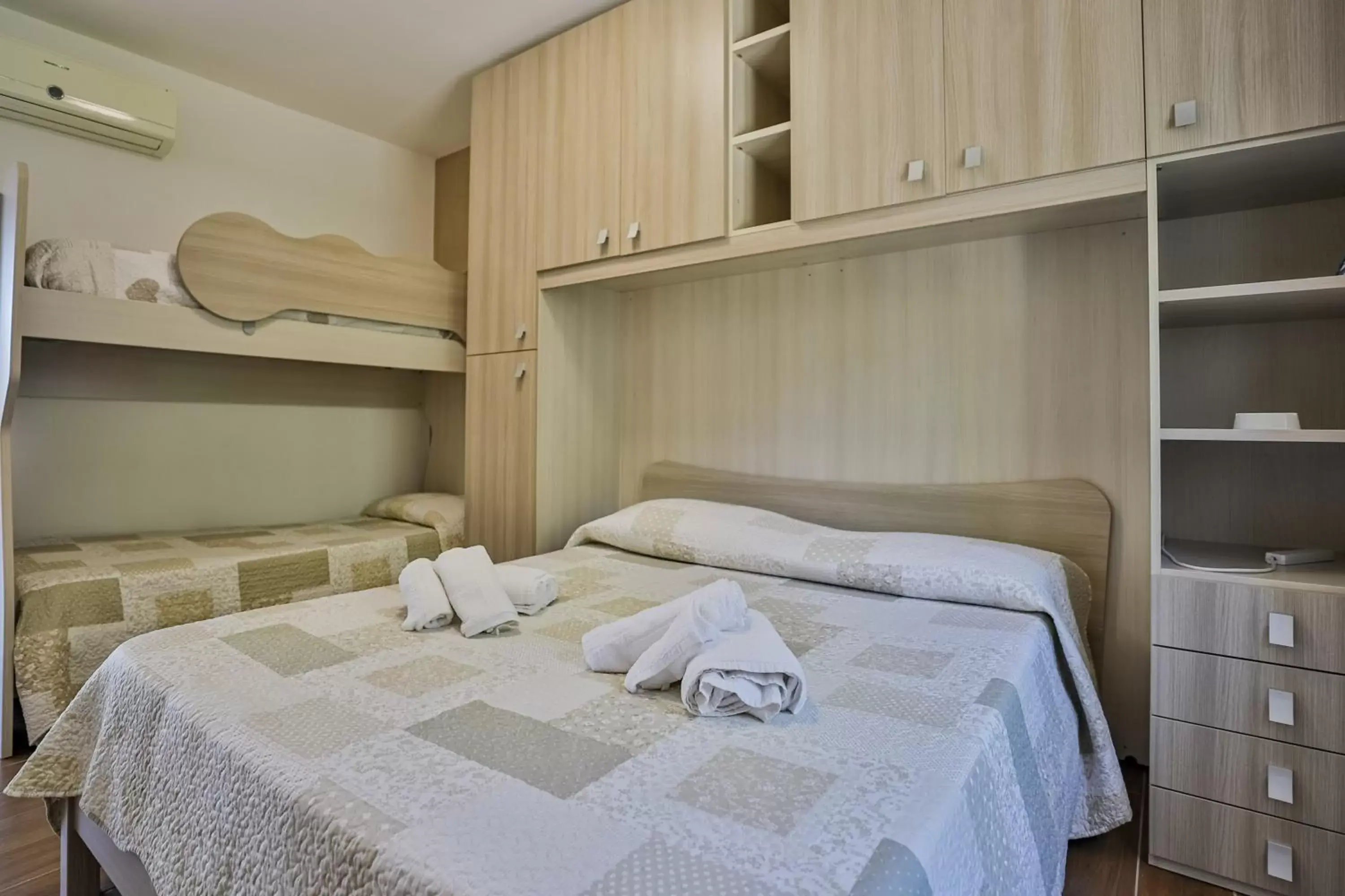 Family Room in Il Pineto Paestum Food & Rooms Family Room in Il Pineto Paestum Food & Rooms