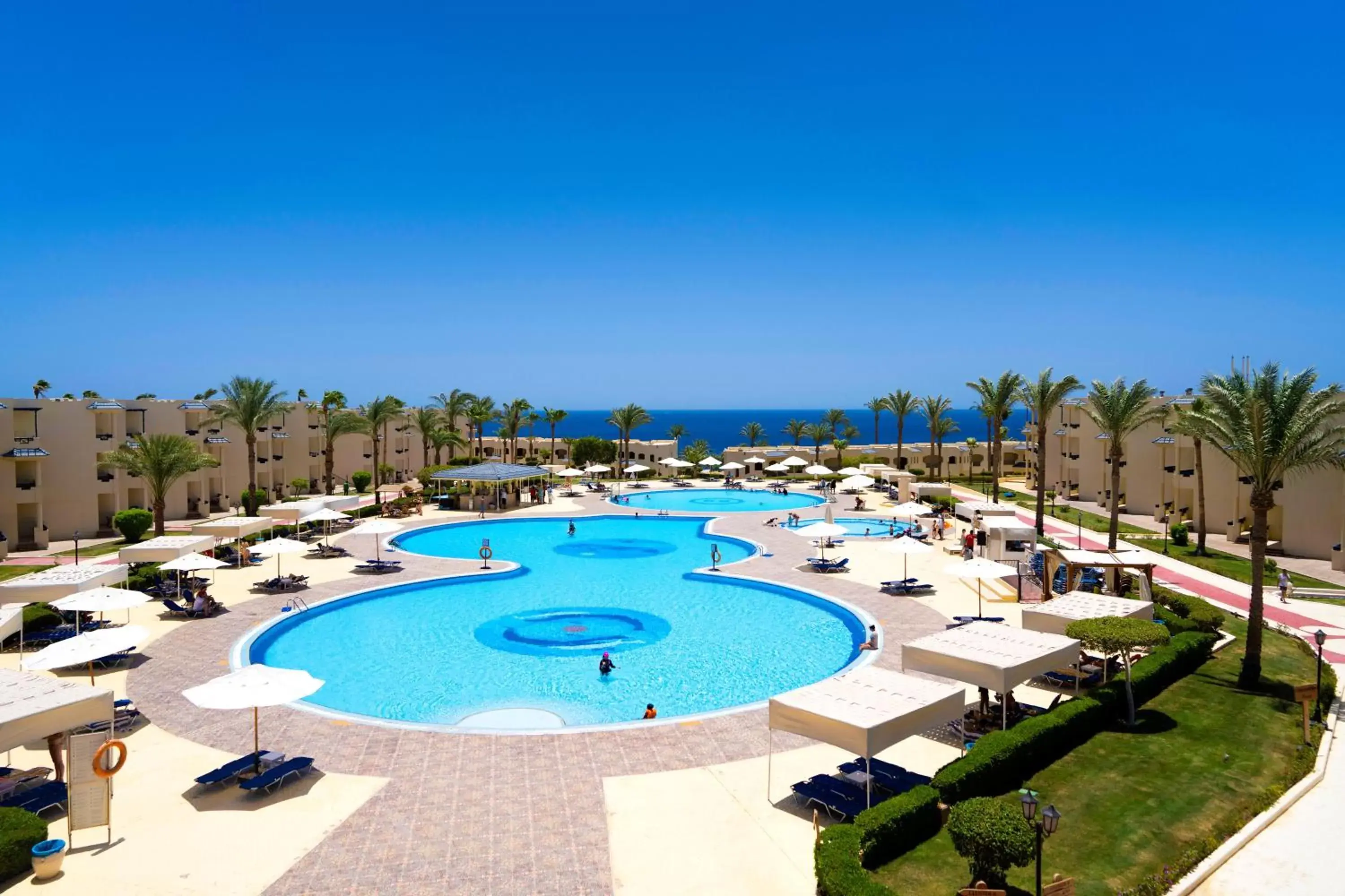 Swimming pool, Pool View in Grand Oasis Resort