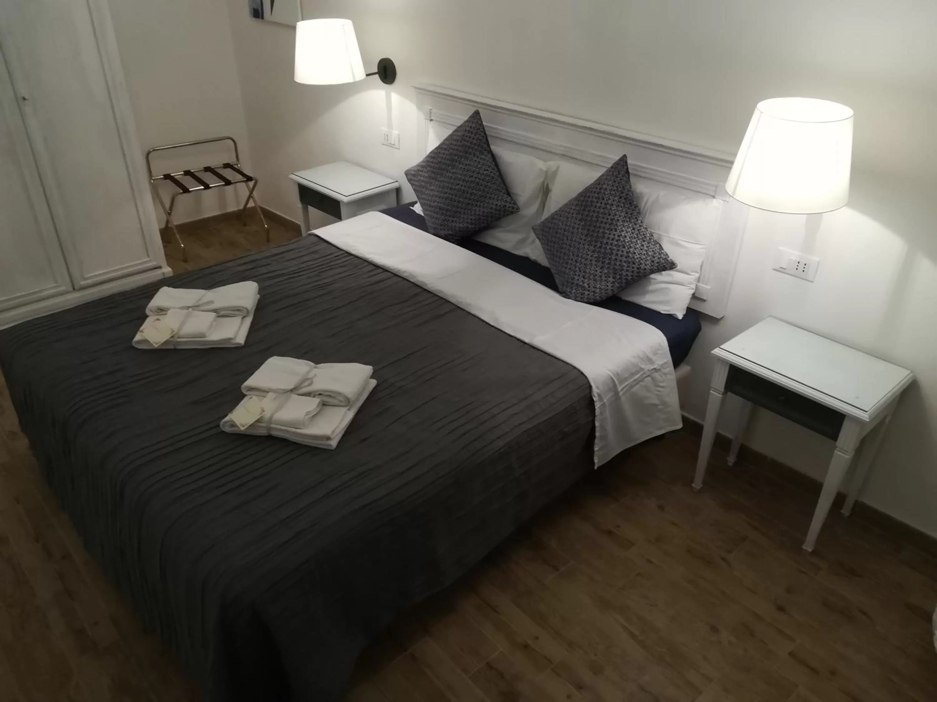 Bed in In San Frediano B&B