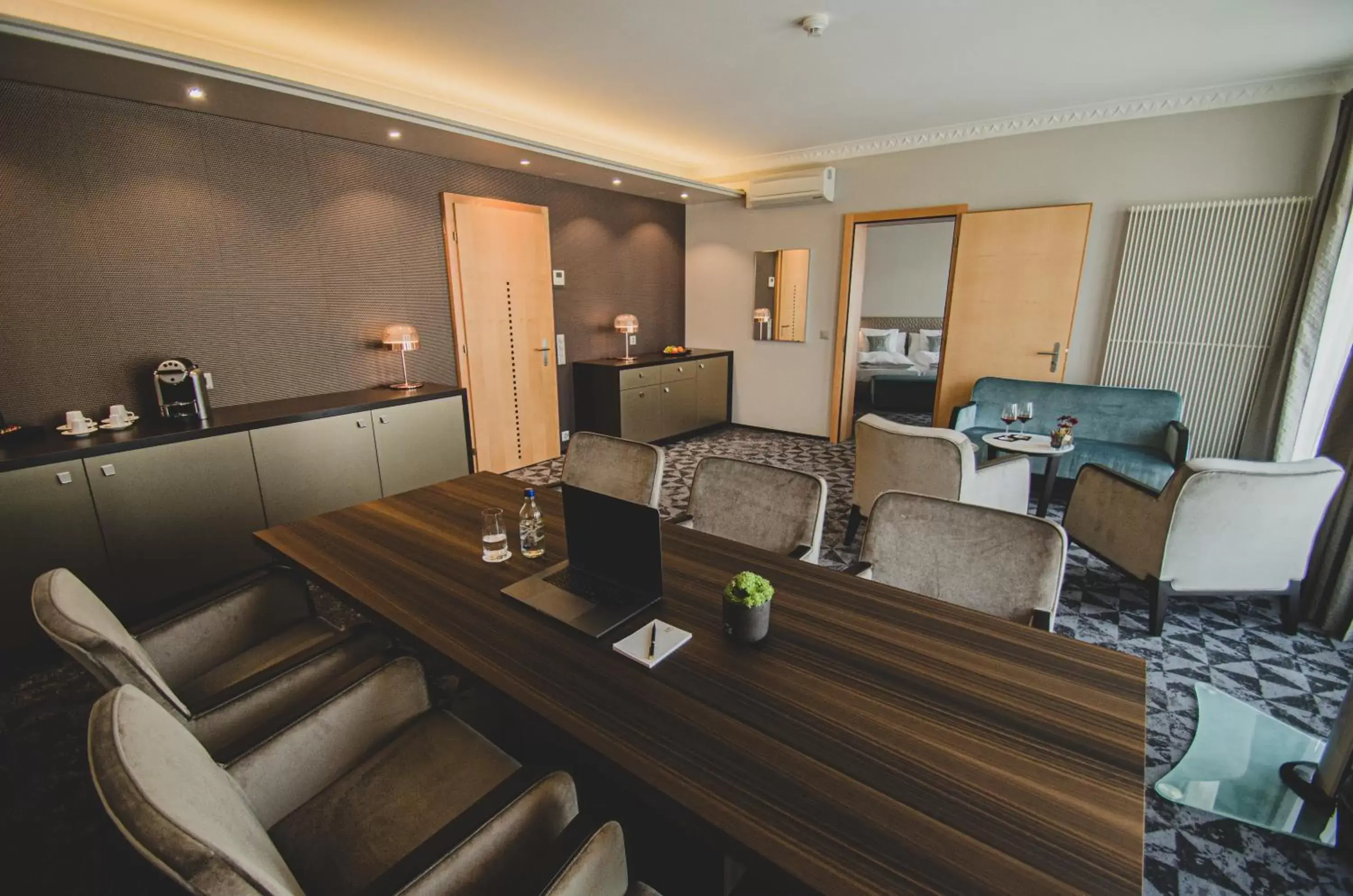 Premium Suite in Art Déco Hotel Elite Premium Suite in Art Déco Hotel Elite