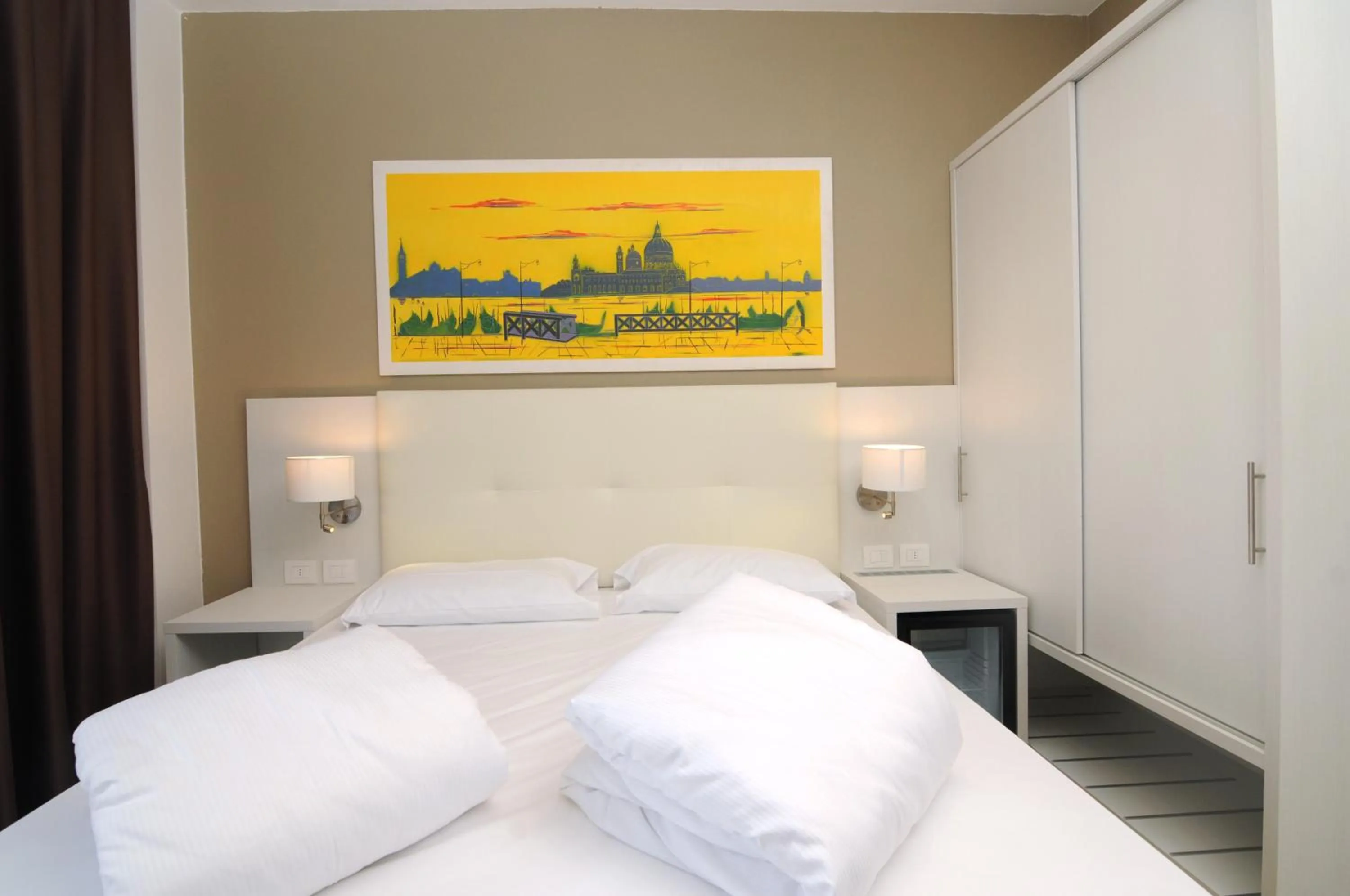 Bed in Marina Palace Hotel 4 stelle S