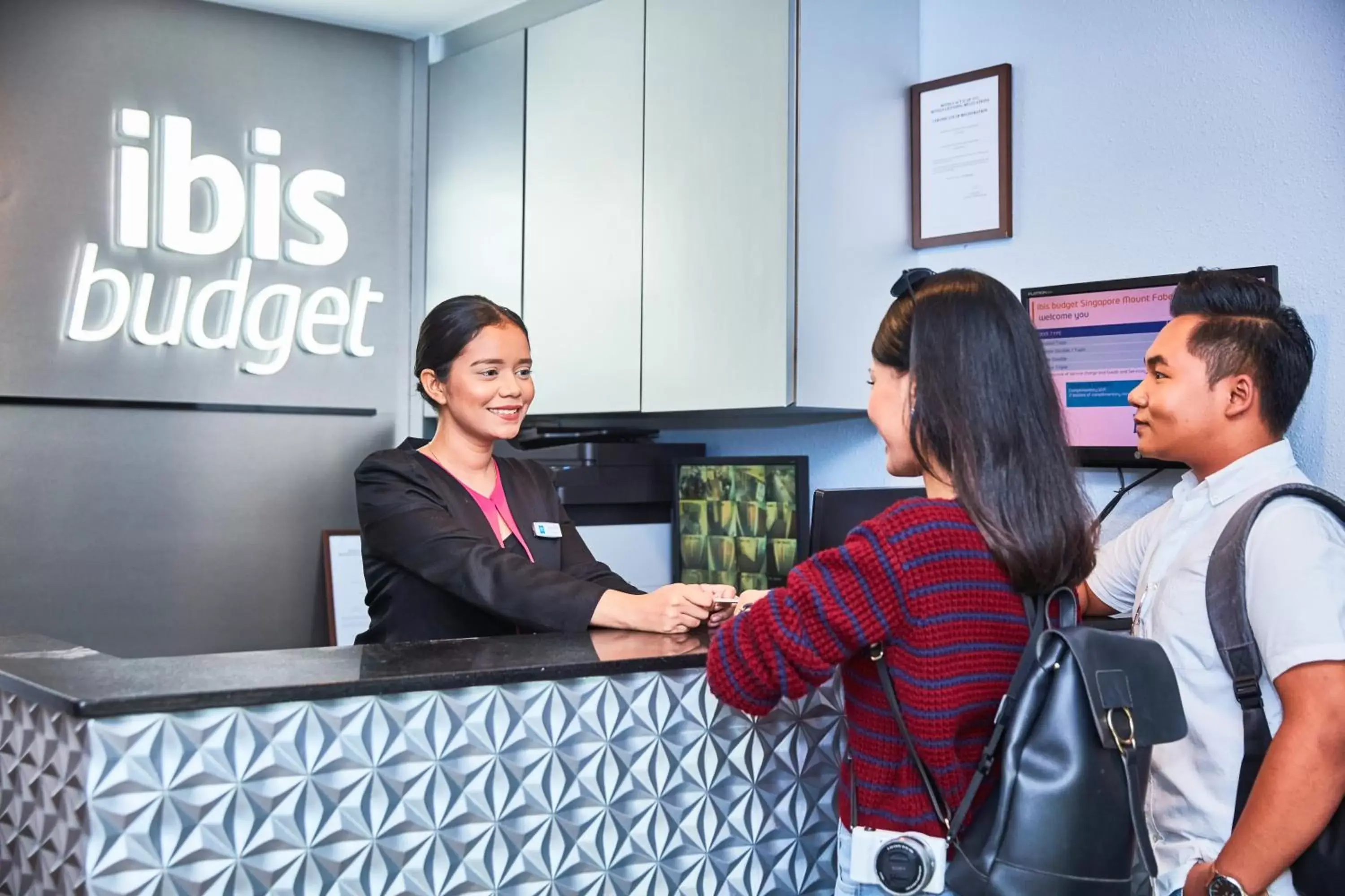 Staff in ibis budget Singapore Mount Faber