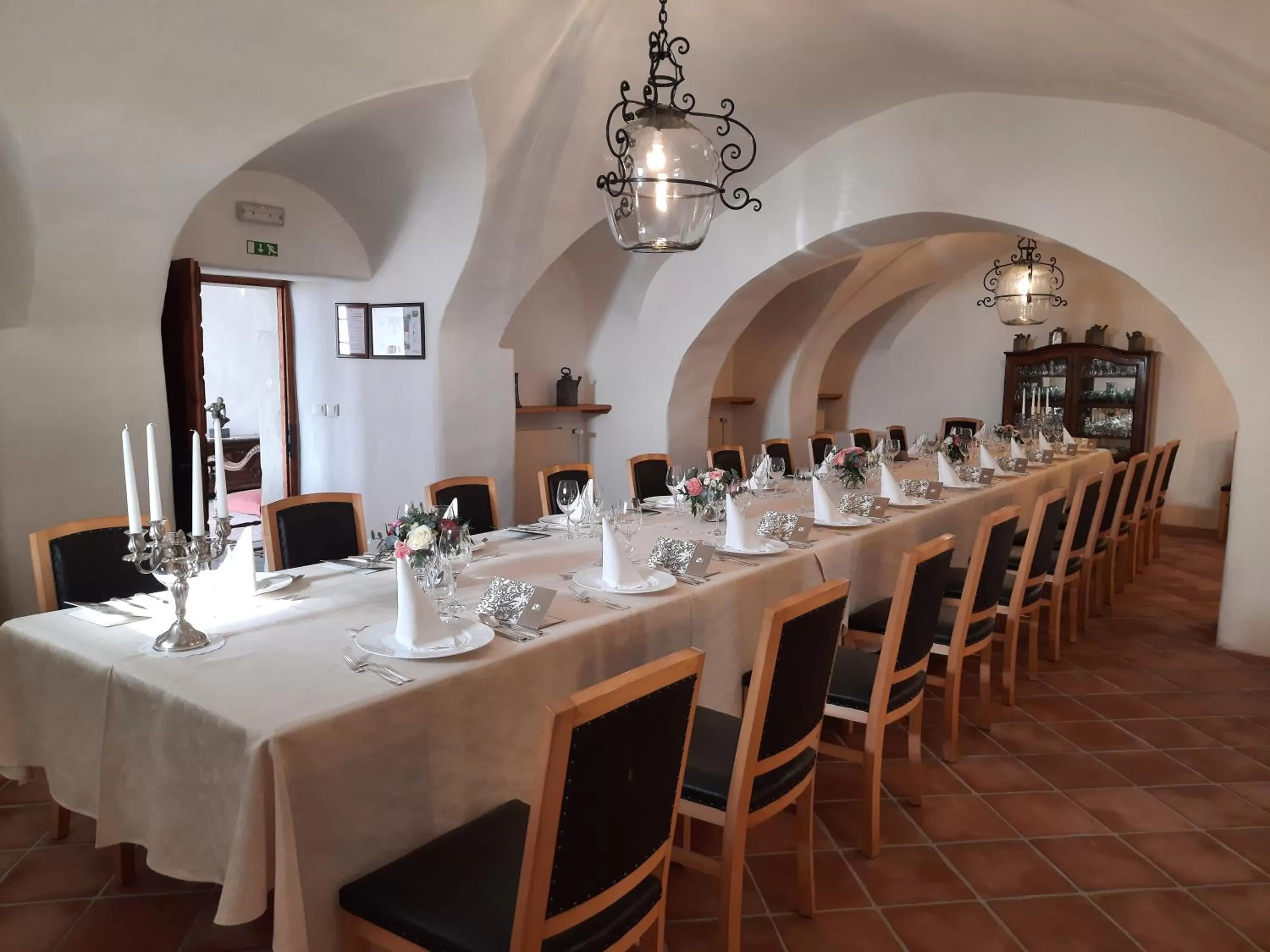 Restaurant/places to eat in Grad Strmol