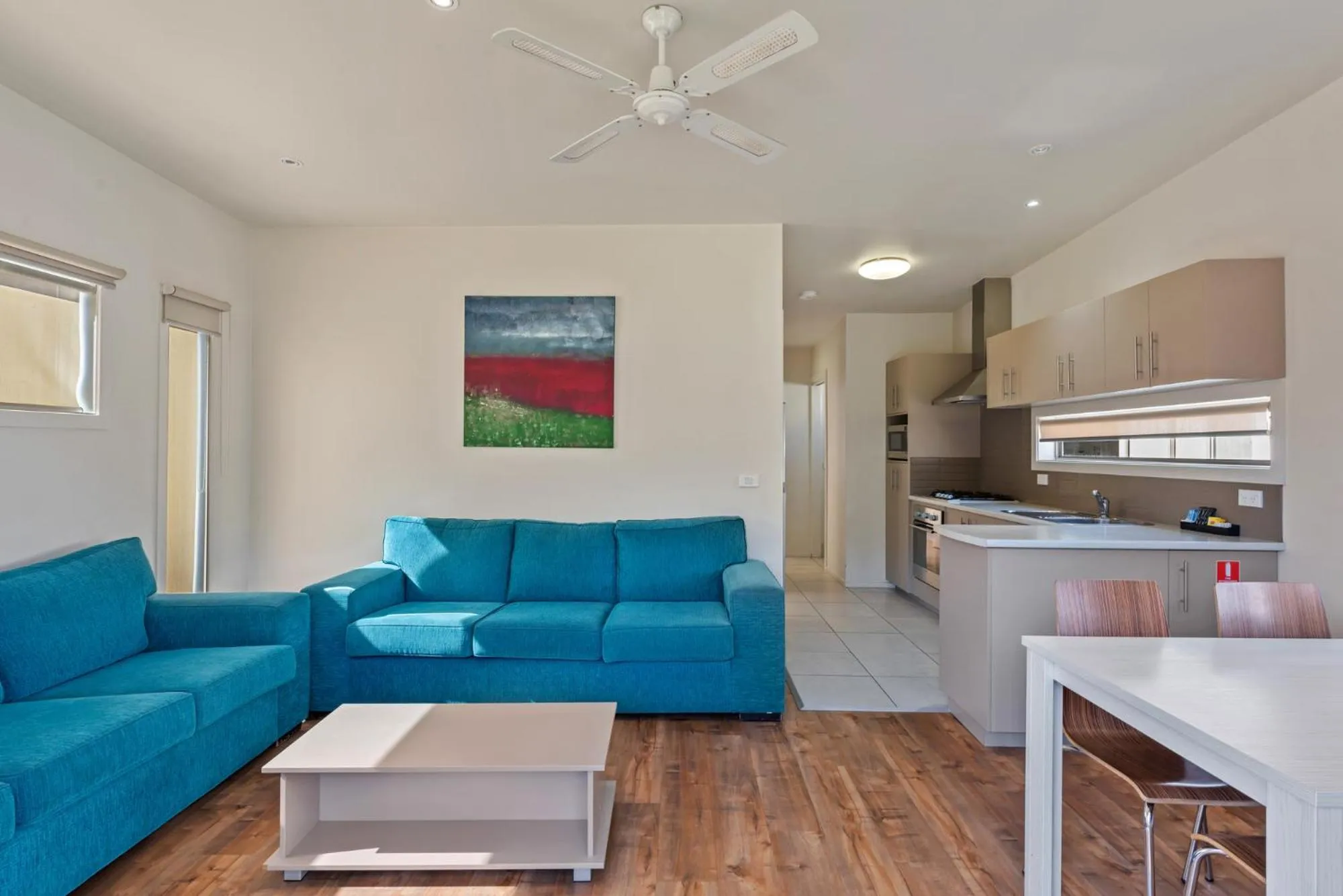 Living room in Discovery Parks - Maidens Inn Moama