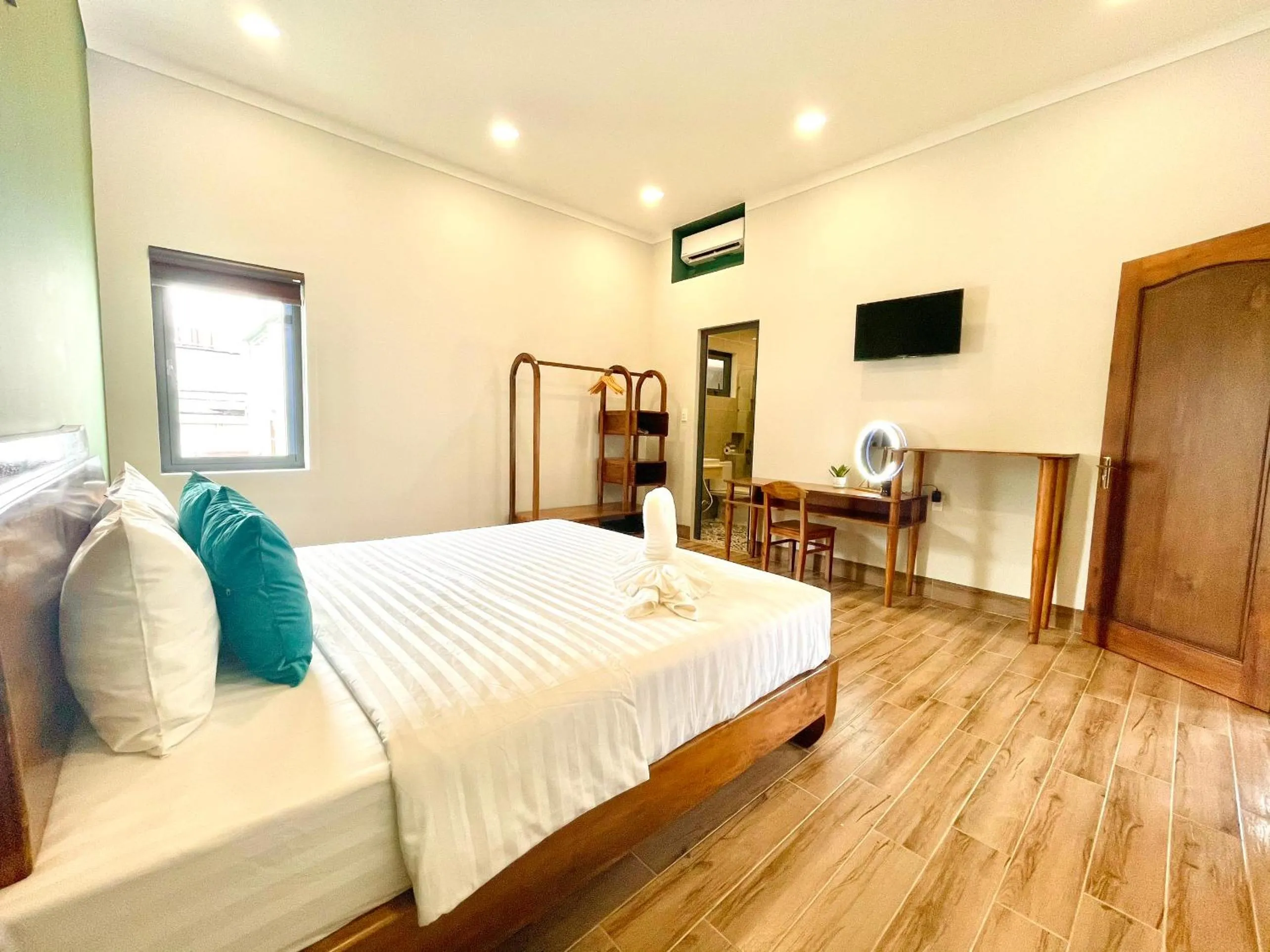 Bedroom, Bed in Phu Quoc Village