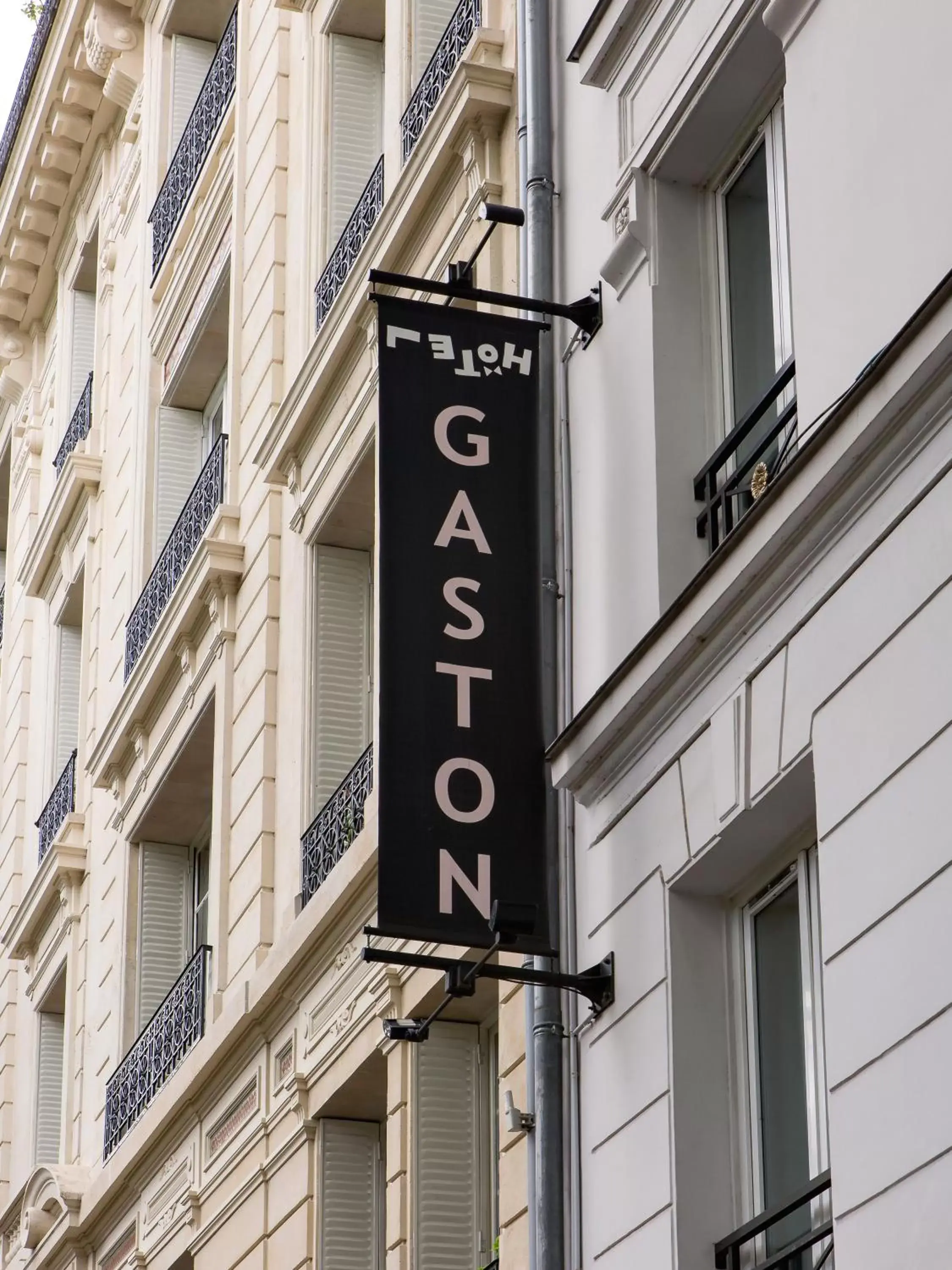 Facade/entrance in Hôtel Gaston