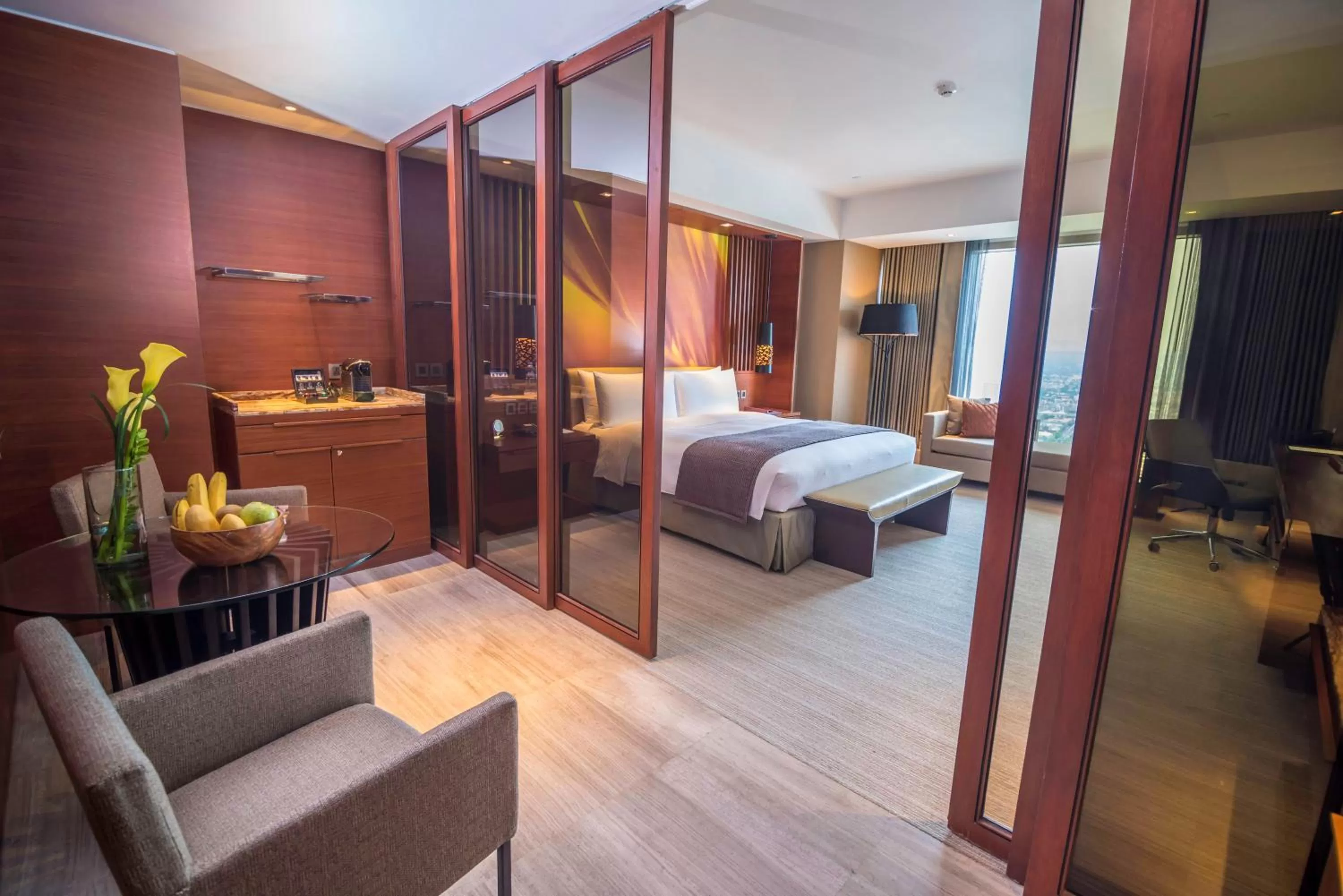 Photo of the whole room, Bed in Marco Polo Ortigas Manila