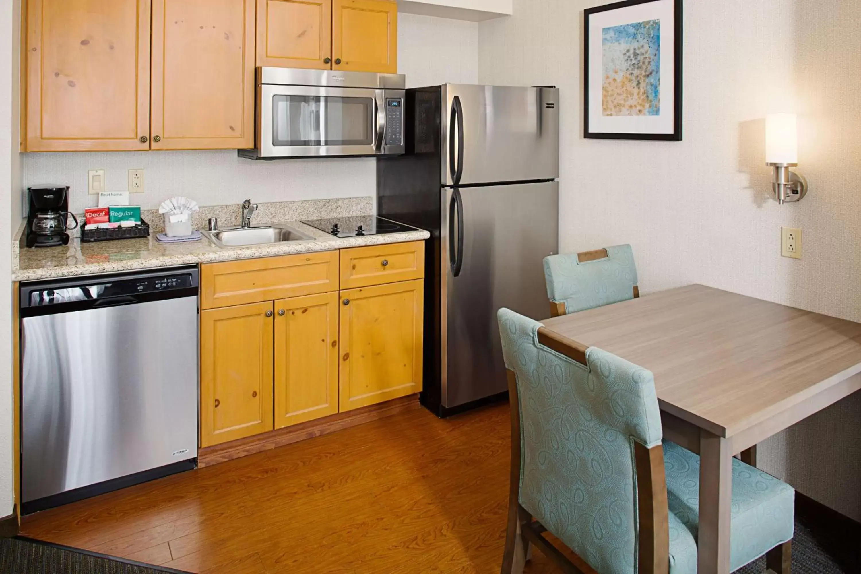 Bedroom, Kitchen/Kitchenette in Homewood Suites by Hilton Albuquerque Uptown