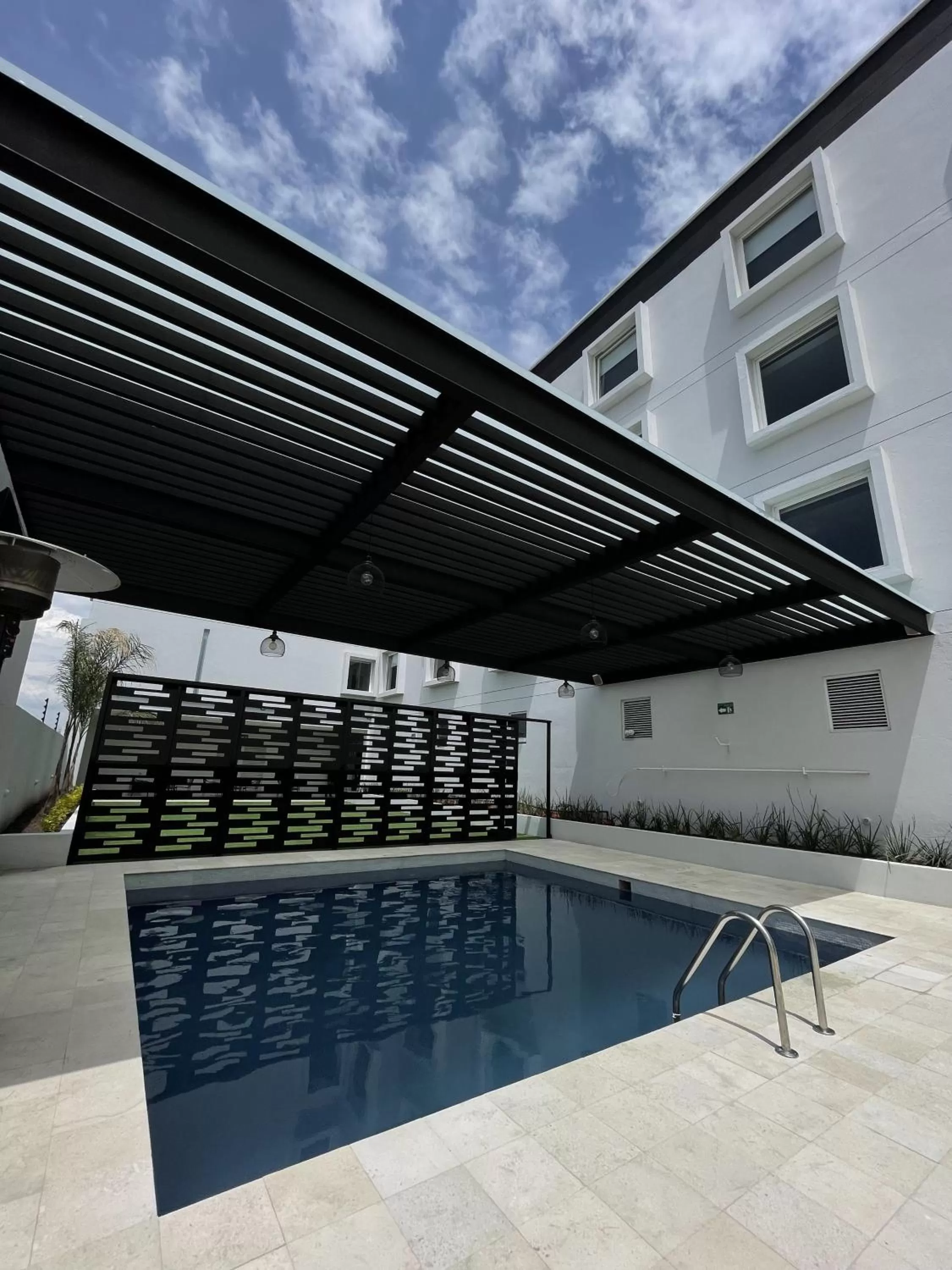 Swimming pool in Fato Hotel