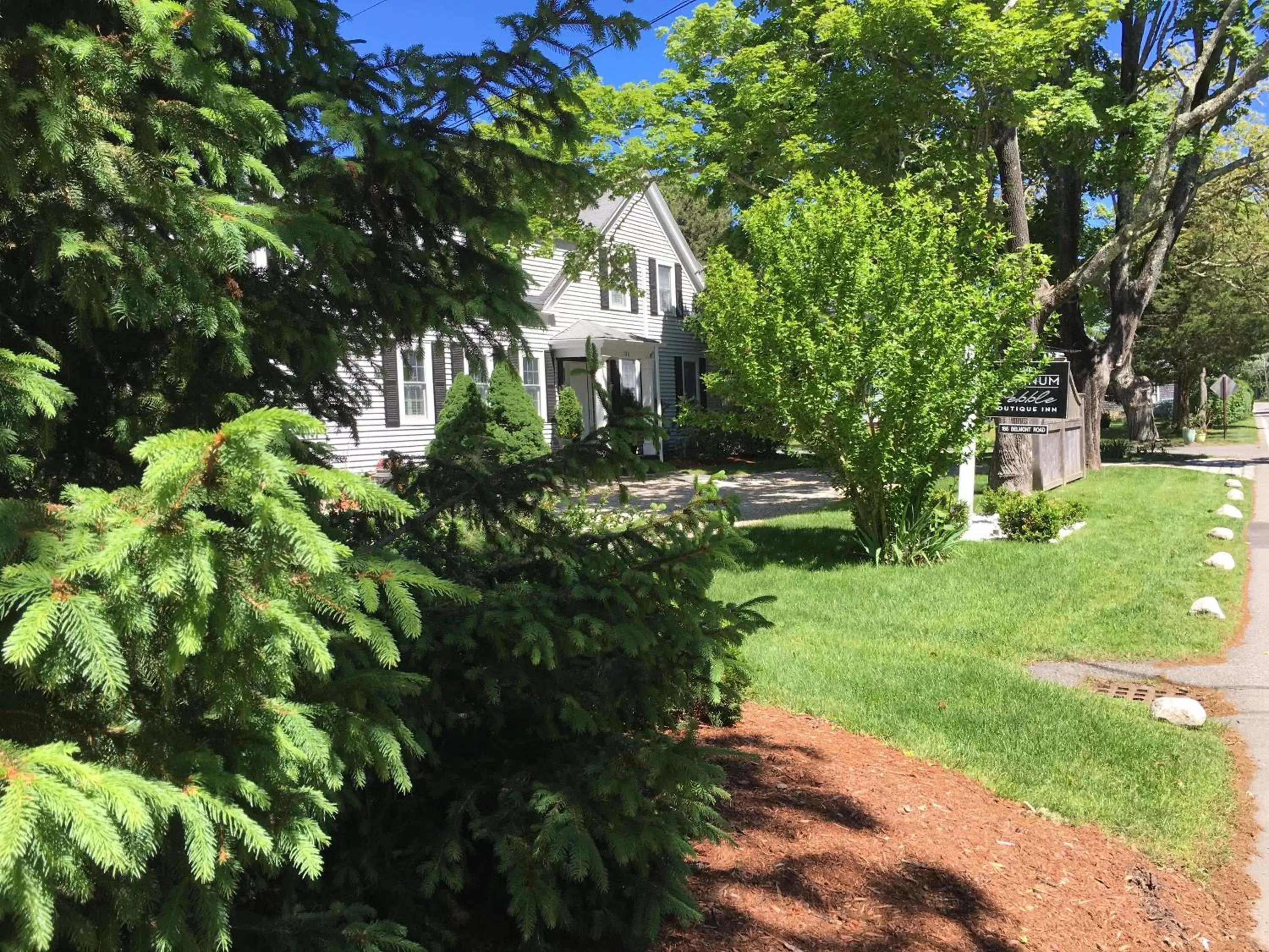 Facade/entrance, Garden in The Platinum Pebble Boutique Inn - Adults Only Property